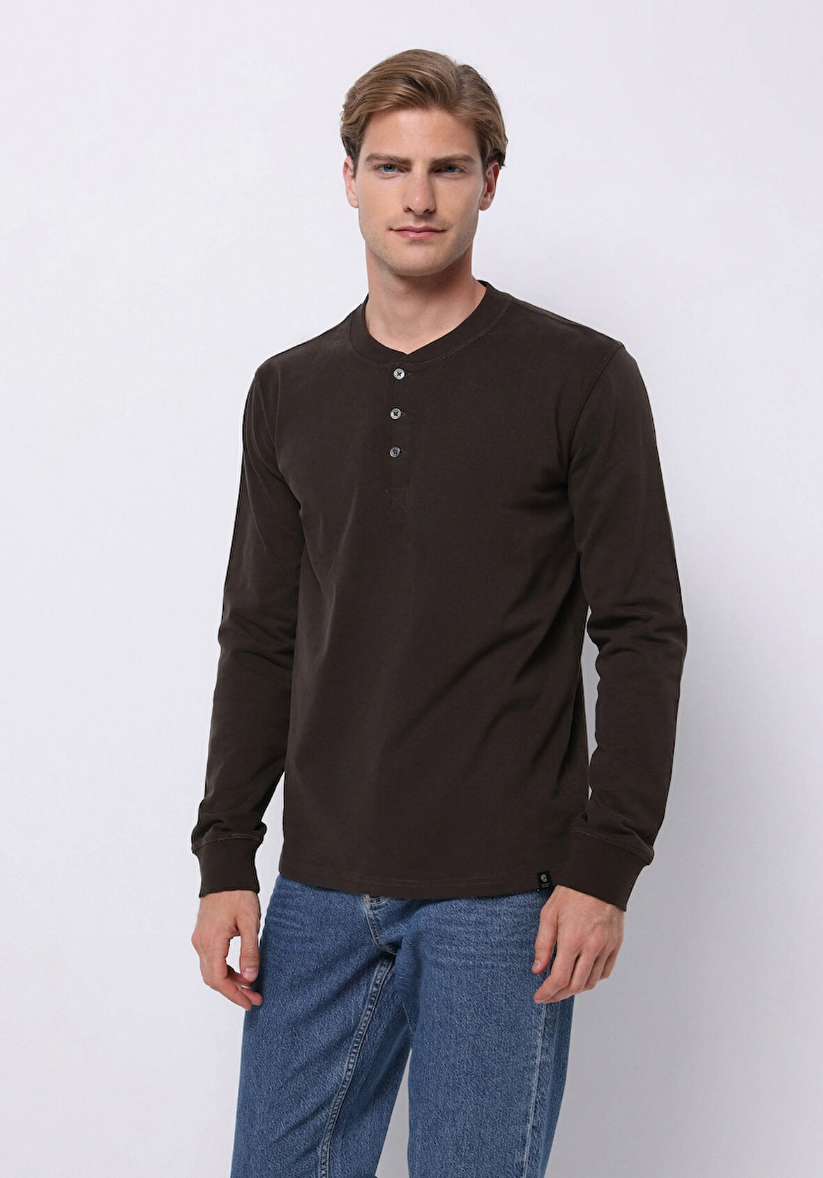 Slim Fit Düğmeli Yaka Düz Erkek Kahverengi Uzun Kol Tişört