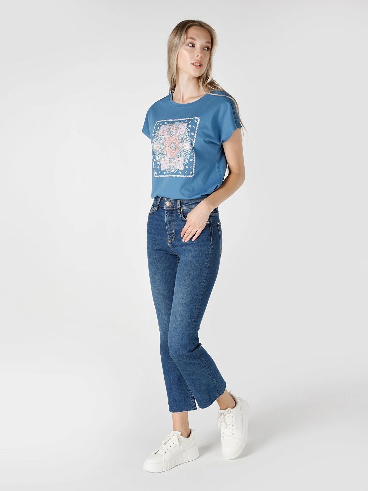 771 Emery Normal Kesim Normal Bel Geniş Paça Jean Kadın Pantolon Cl1066481