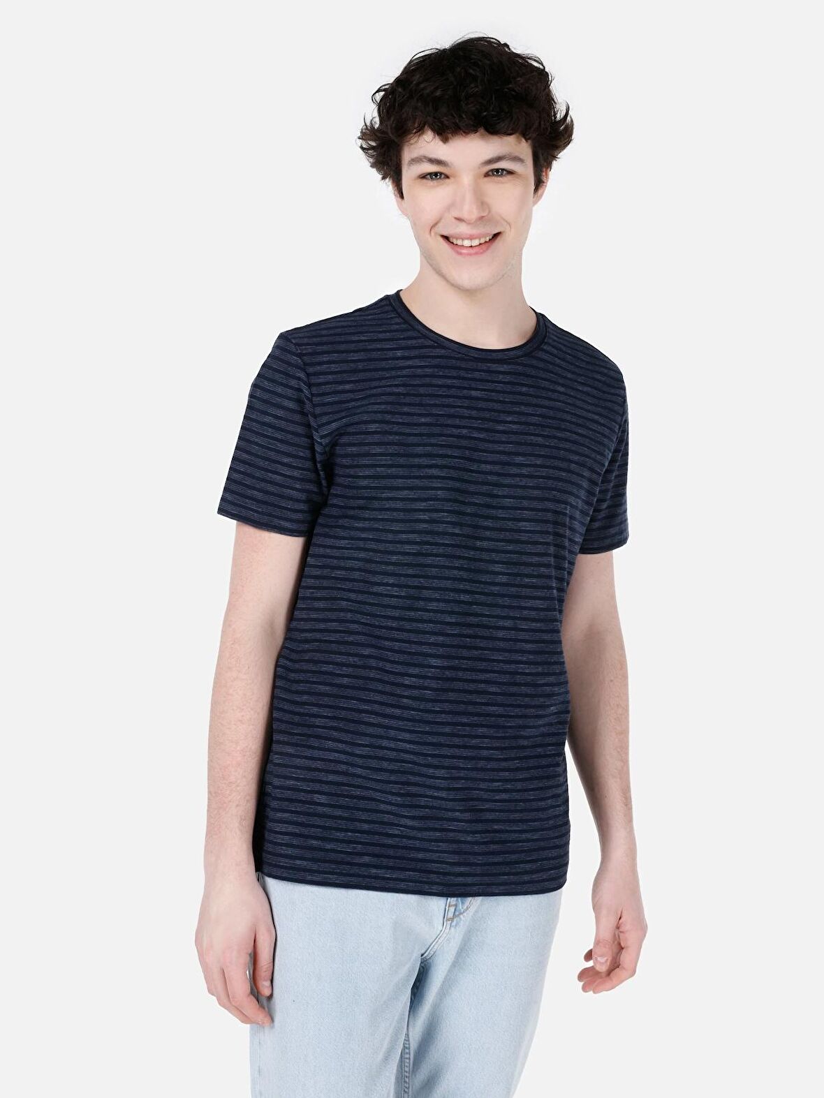 Normal Kesim Bisiklet Yaka Çizgili Lacivert Erkek Kısa Kol Tişört