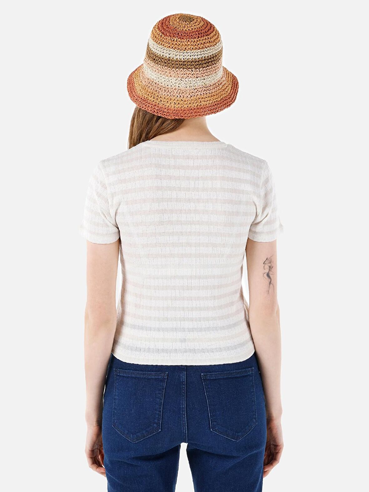 Bisiklet Yaka Dar Kesim Ekru Kadın Kısa Kol Tişört Cl1068428