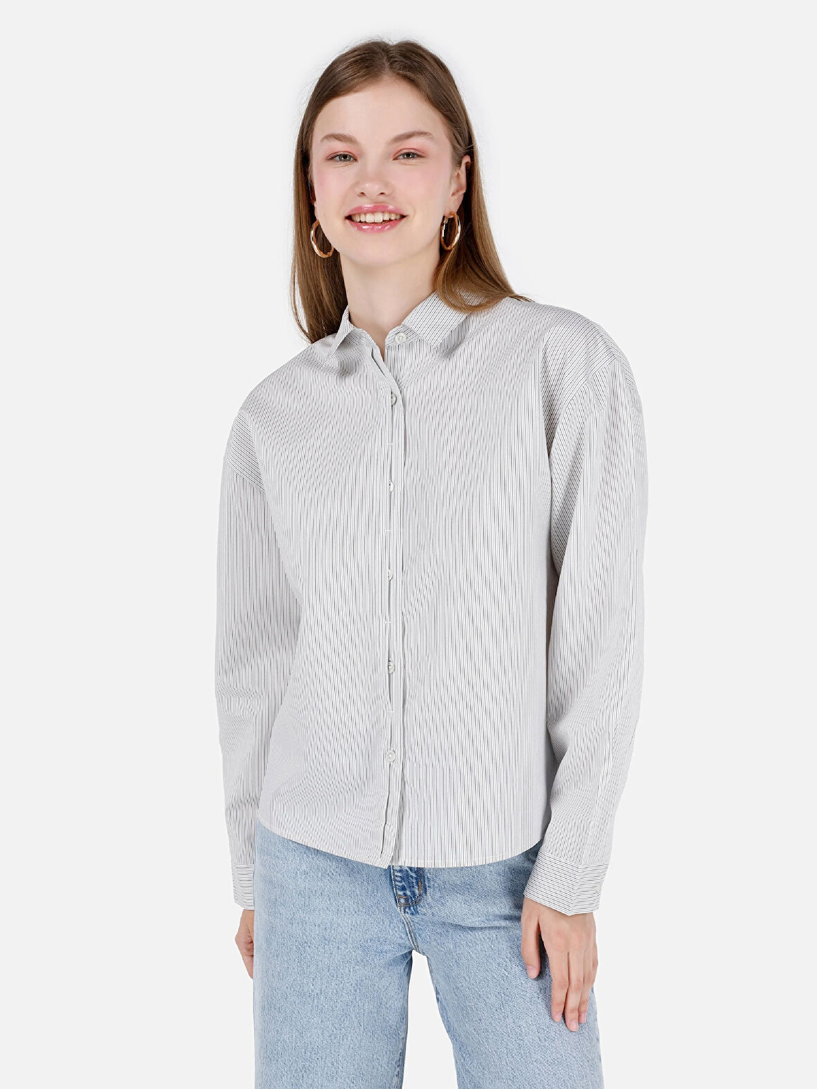 Normal Kesim Shirt Yaka Çizgili Beyaz Kadın Uzun Kol Gömlek