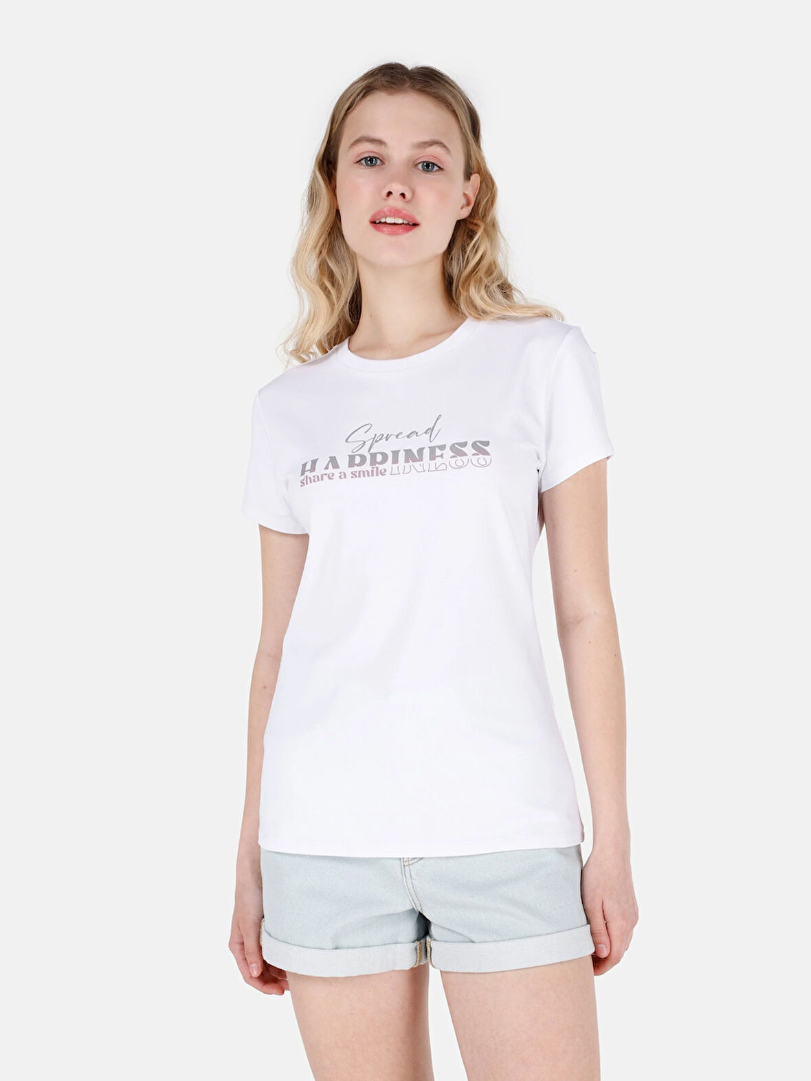 Beyaz Kadın Tshirt K.kol