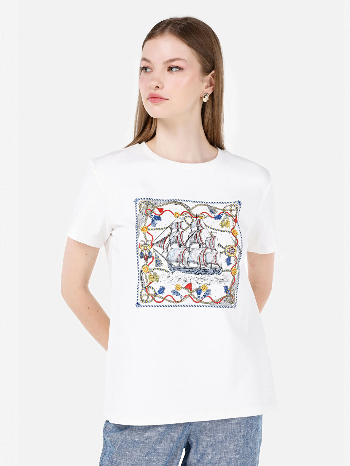 Normal Kesim Bisiklet Yaka Baskılı Beyaz Kadın Kısa Kol Tişört Cl1069116