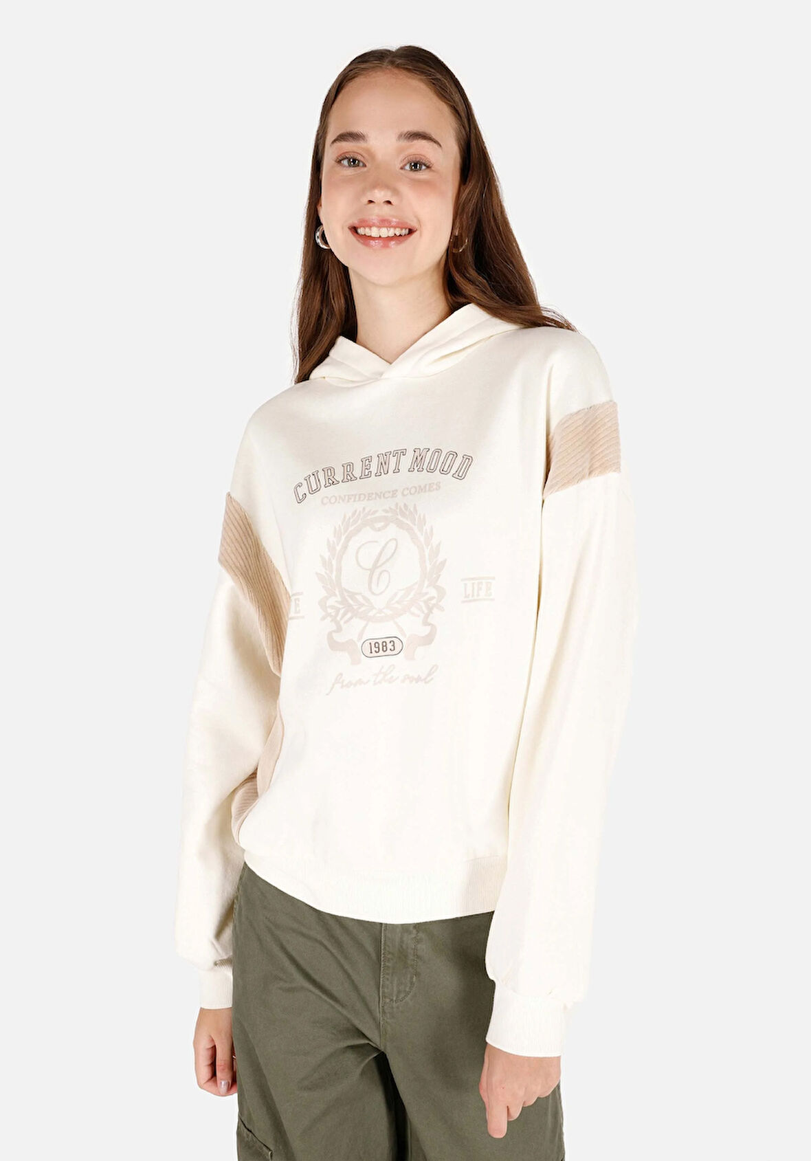 Regular Fit Kapüşonlu  Kadın Ekru Sweatshirt