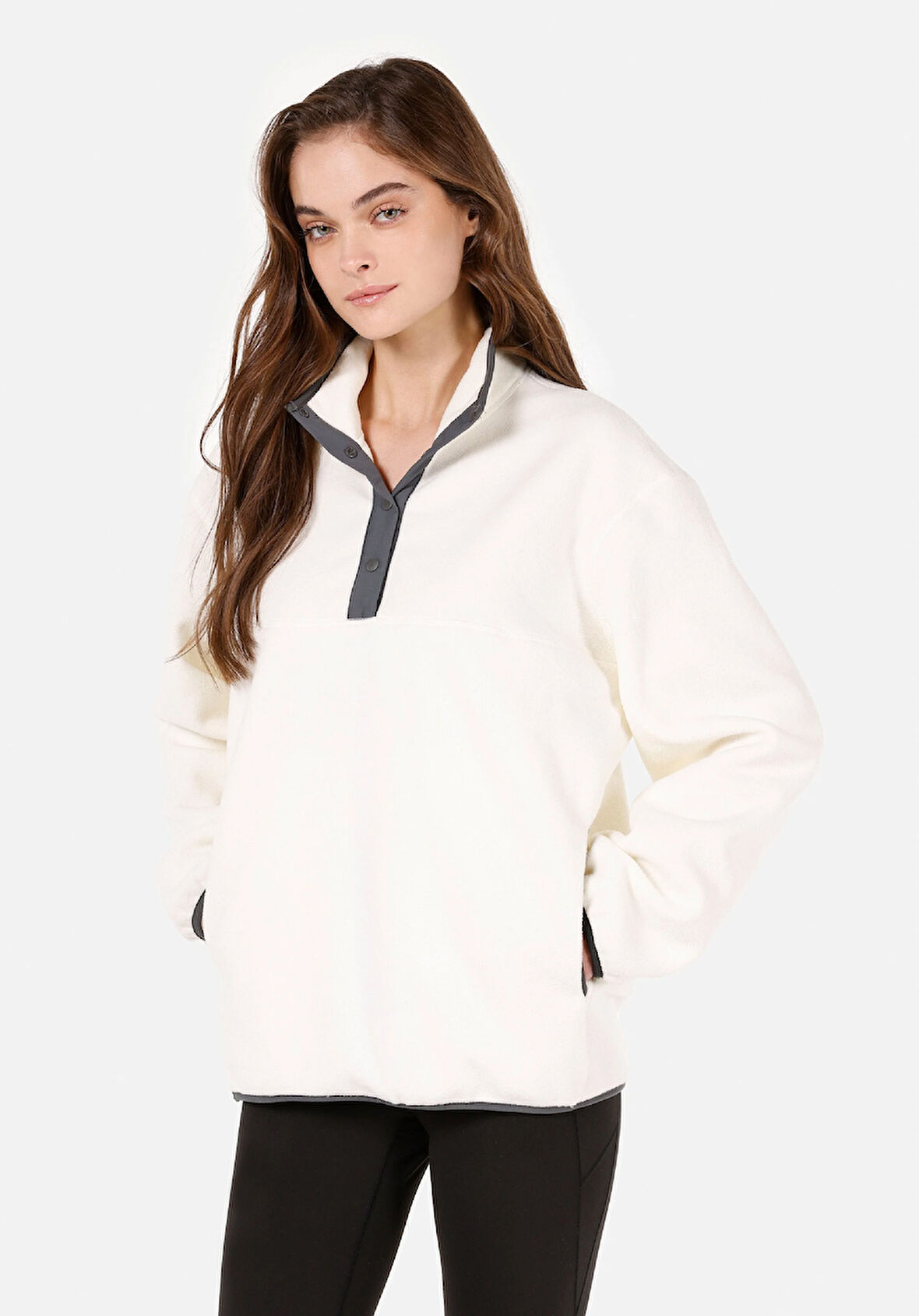Ekru Kadın Sweatshirt