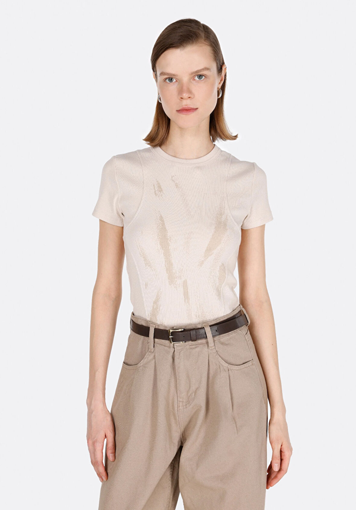 Slim Fit   Kadın Bej Kısa Kol Tişört