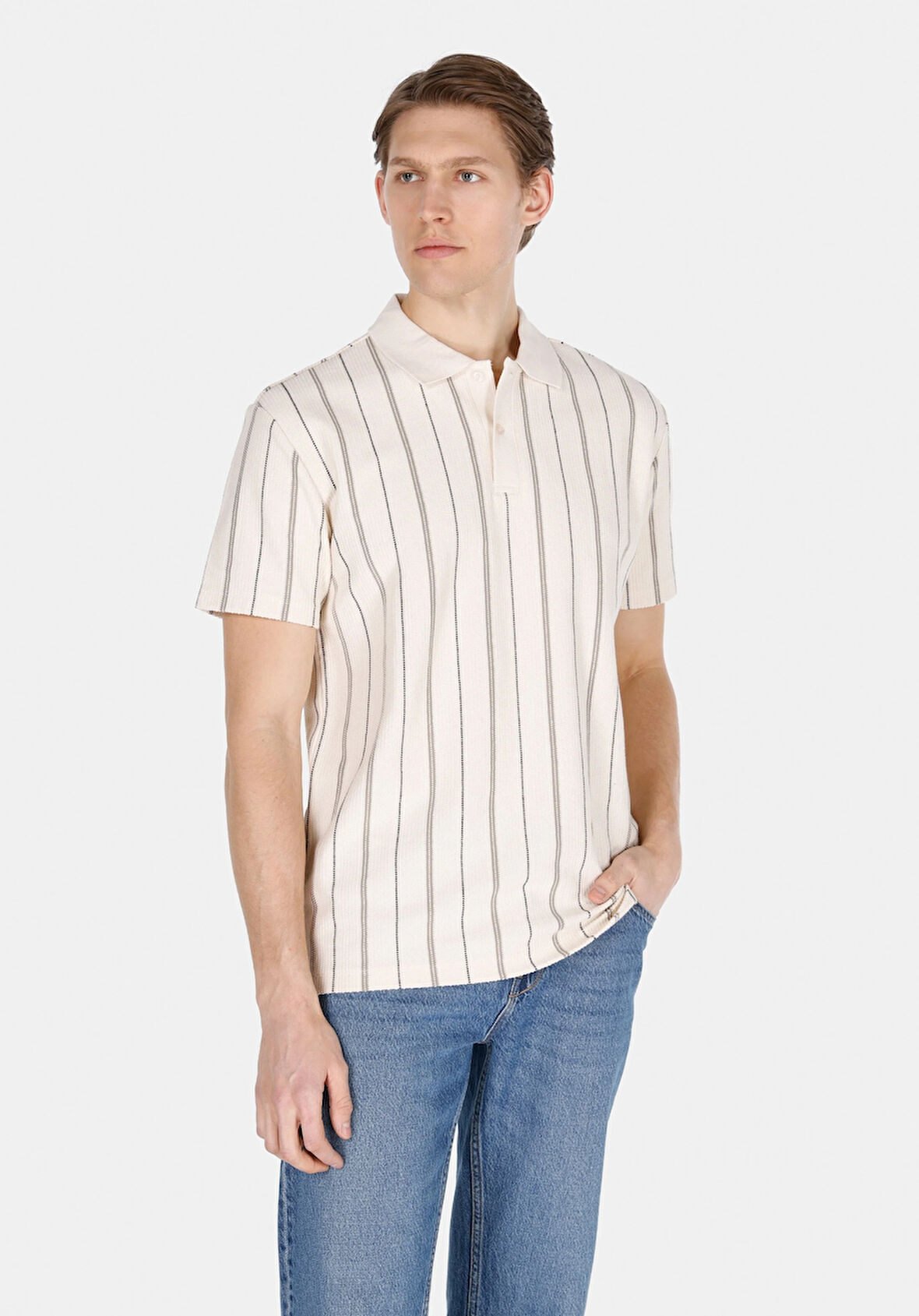 Comfort Fit Polo Yaka Jakarlı Erkek Ekru Kısa Kol Tişört