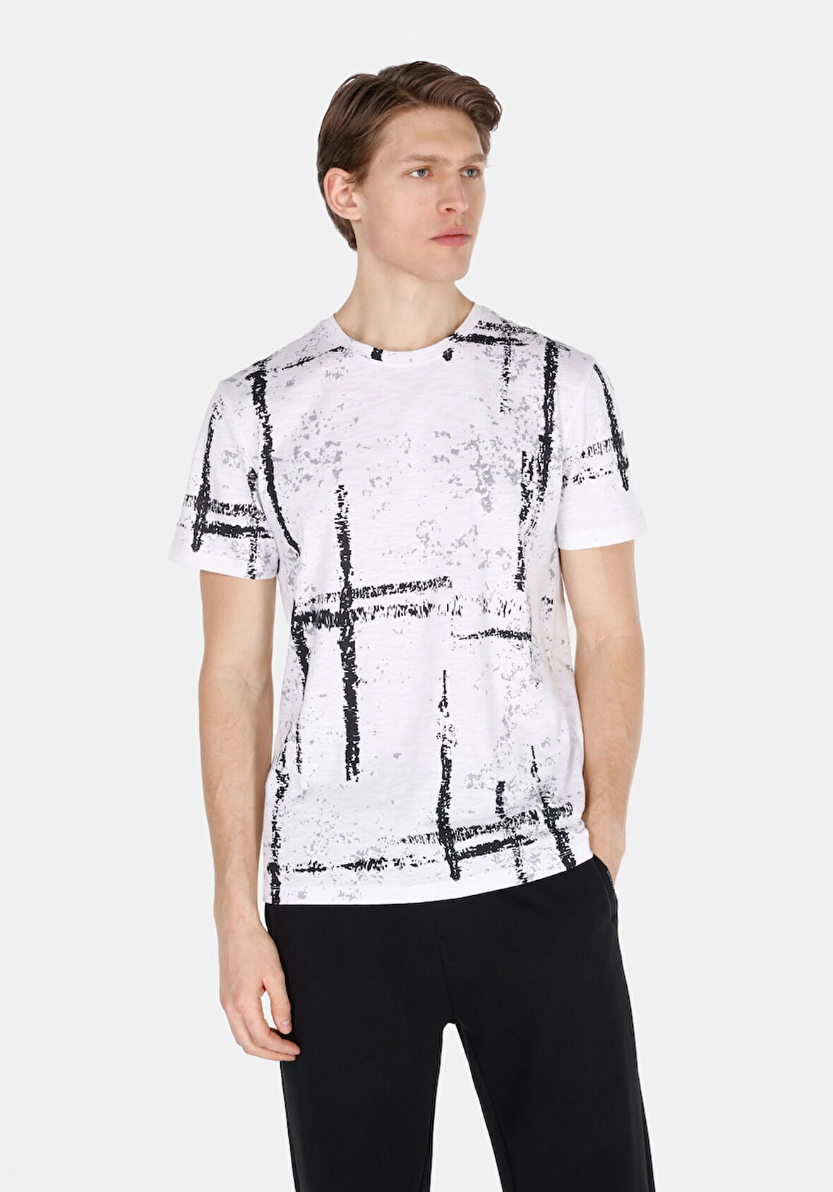 Regular Fit Yuvarlak Yaka Baskılı Erkek Beyaz Kısa Kol Tişört Cl1073603