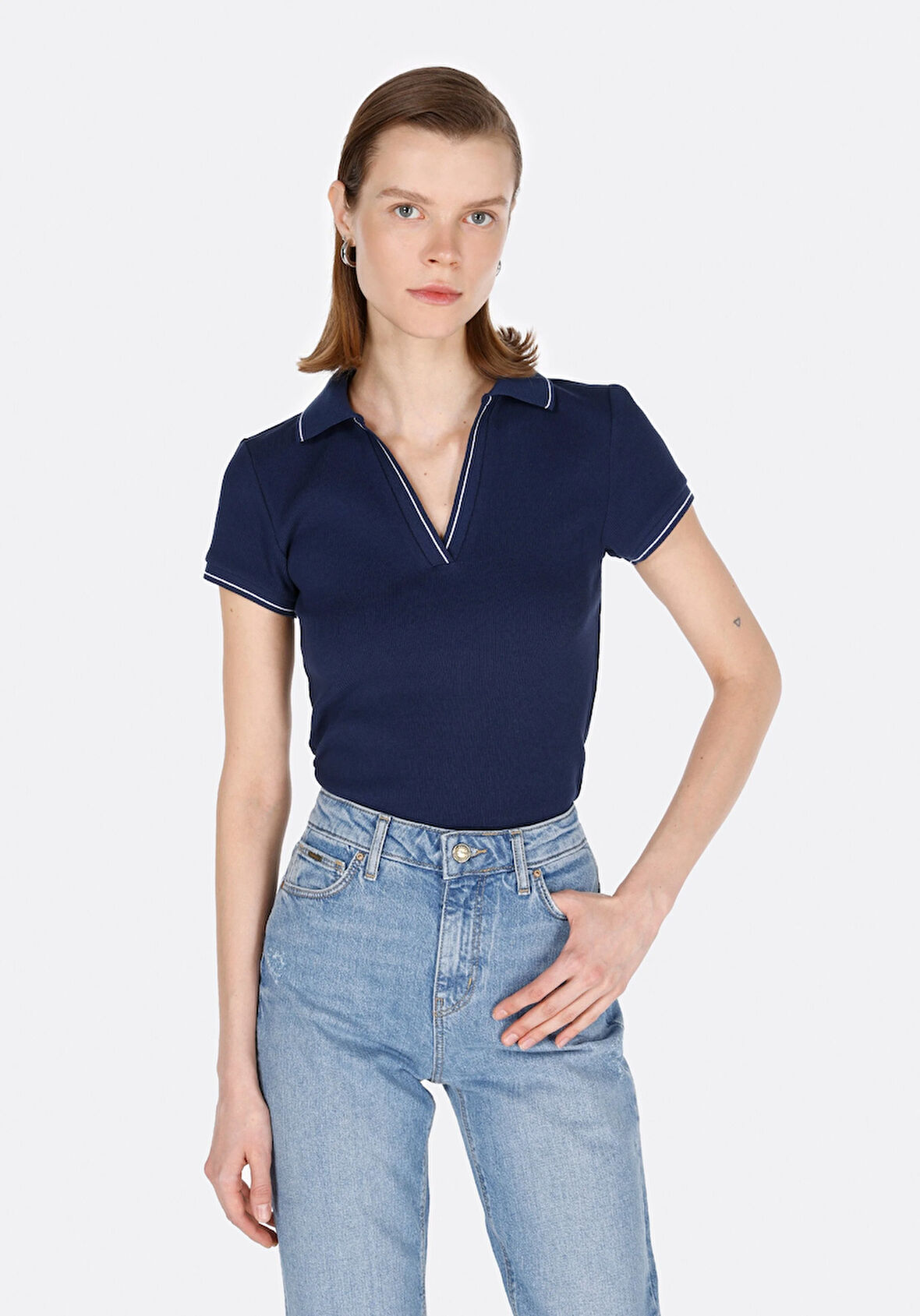 Slim Fit Polo Yaka Düz Kadın Lacivert Kısa Kol Tişört Cl1073698