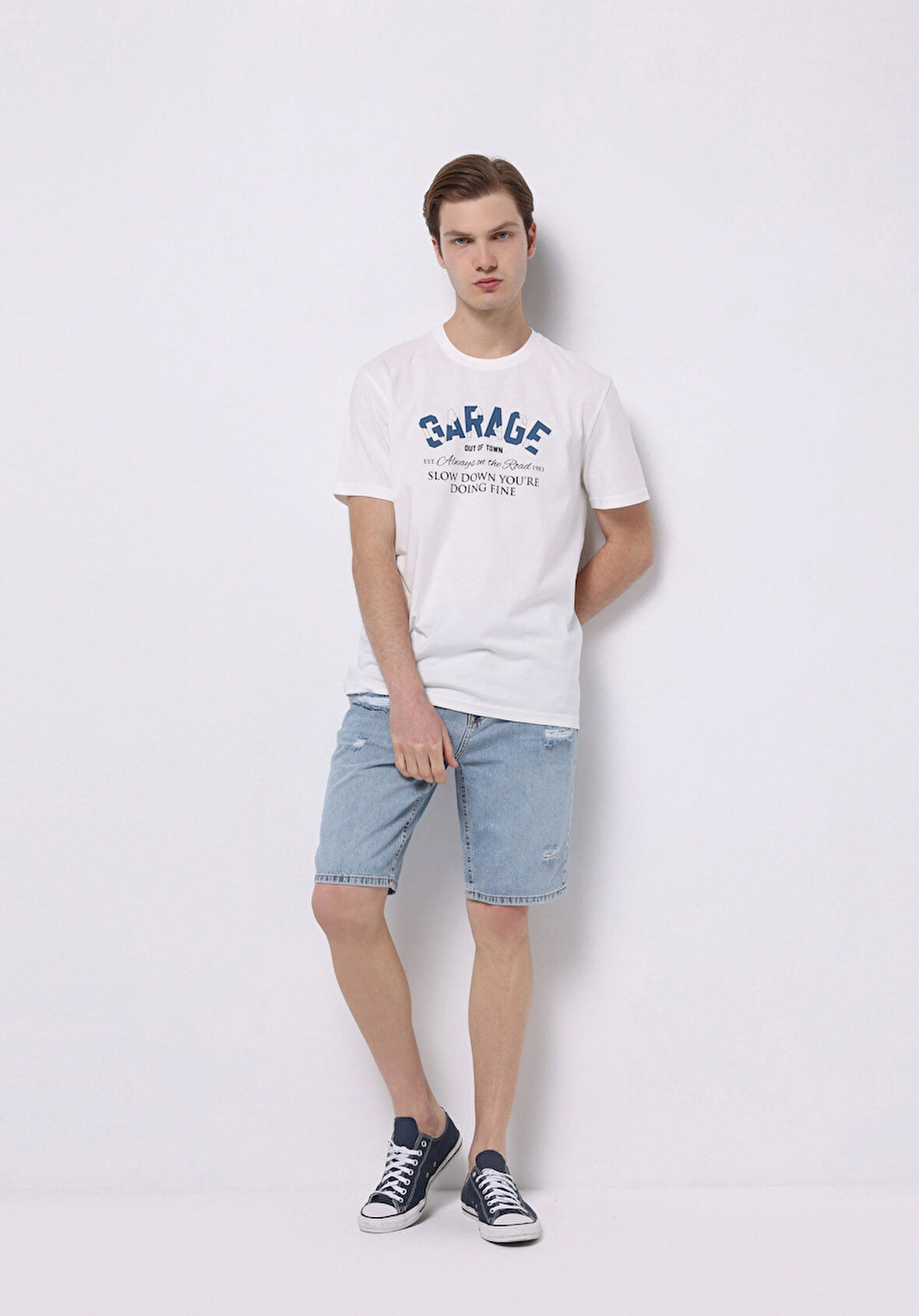 Regular Fit Orta Bel Düz Erkek İndigo Jean Şort