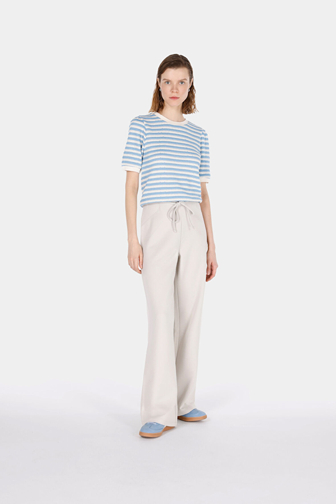 Slim Fit   Kadın Beyaz  Tişört