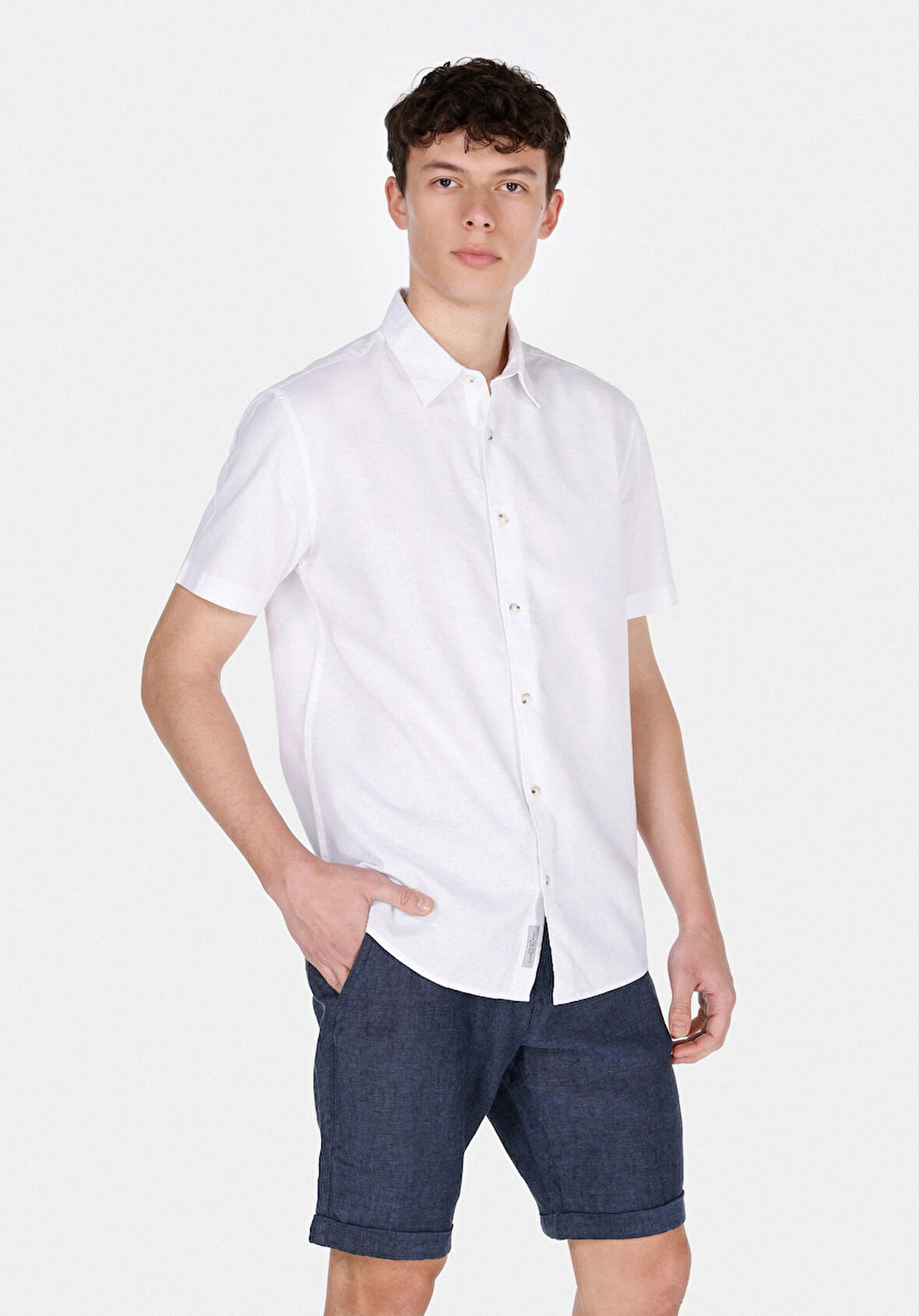 Regular Fit Shirt Neck Düz Erkek Keten Karışımlı Beyaz Kısa Kol Gömlek