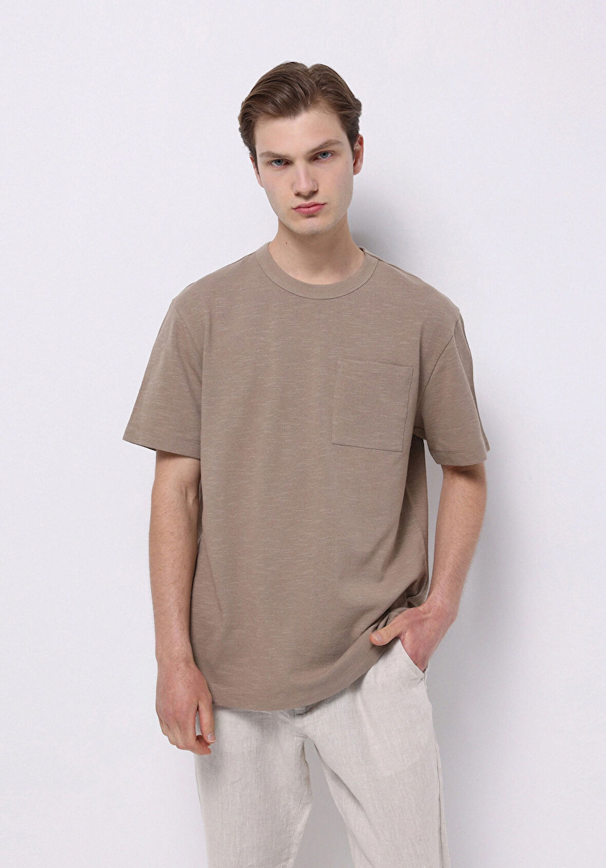 Comfort Fit Yuvarlak Yaka Düz Erkek Gri Kısa Kol Tişört