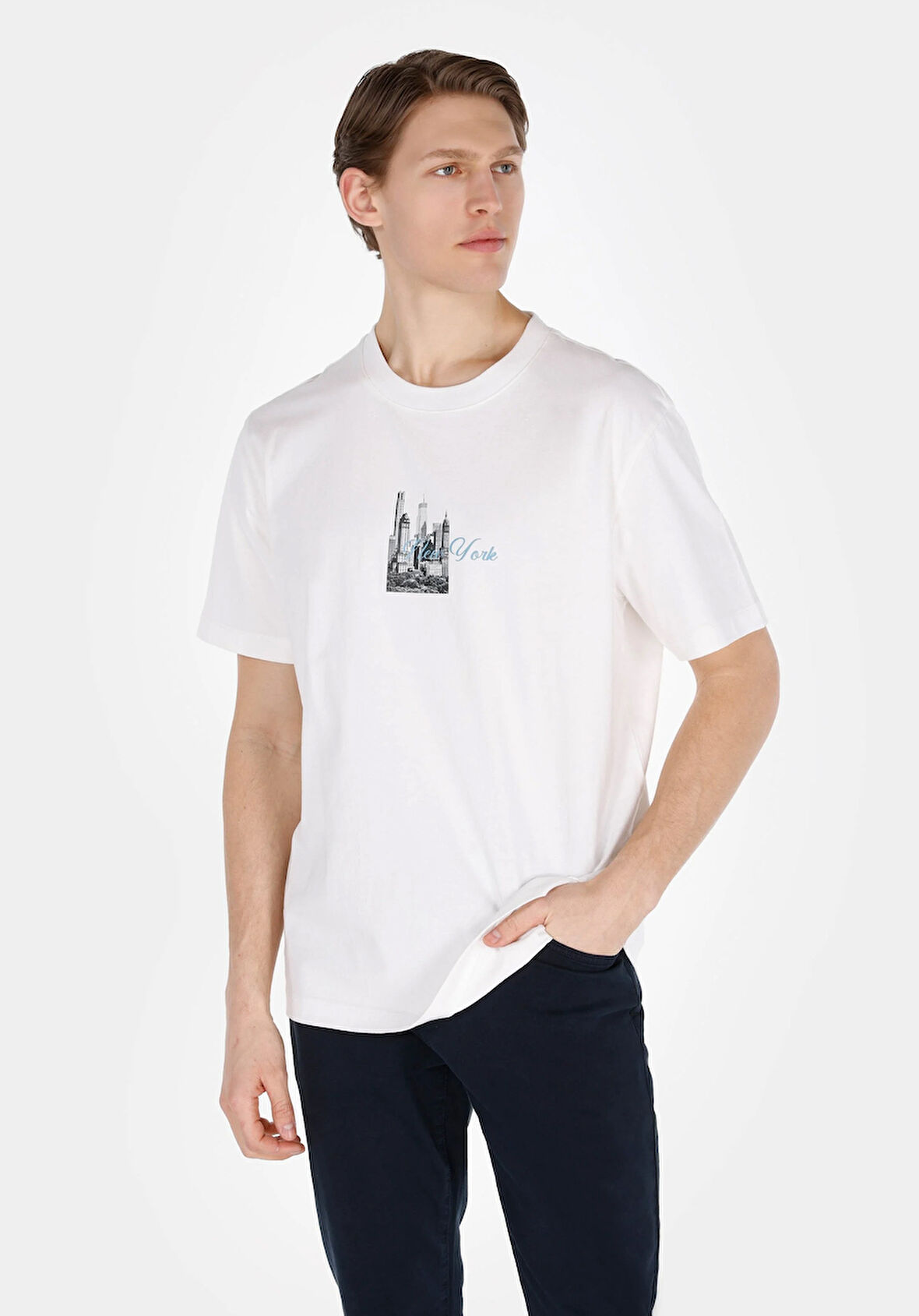 Comfort Fit Yuvarlak Yaka Düz Erkek Beyaz Kısa Kol Tişört