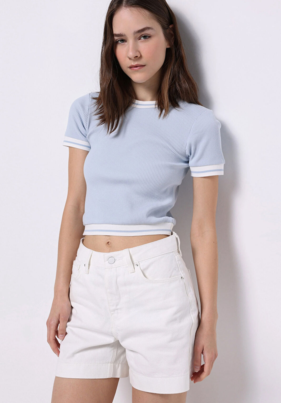 Slim Fit Yuvarlak Yaka Düz Kadın Mavi Kısa Kol Tişört