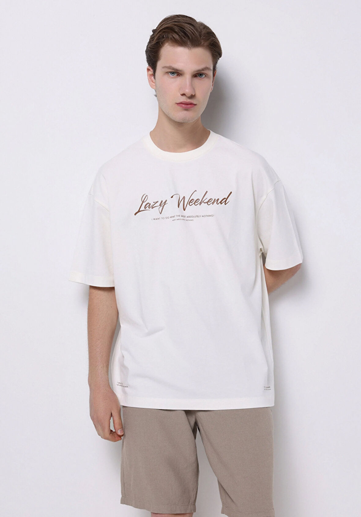 Oversize Fit Yuvarlak Yaka Düz Erkek Beyaz Kısa Kol Tişört