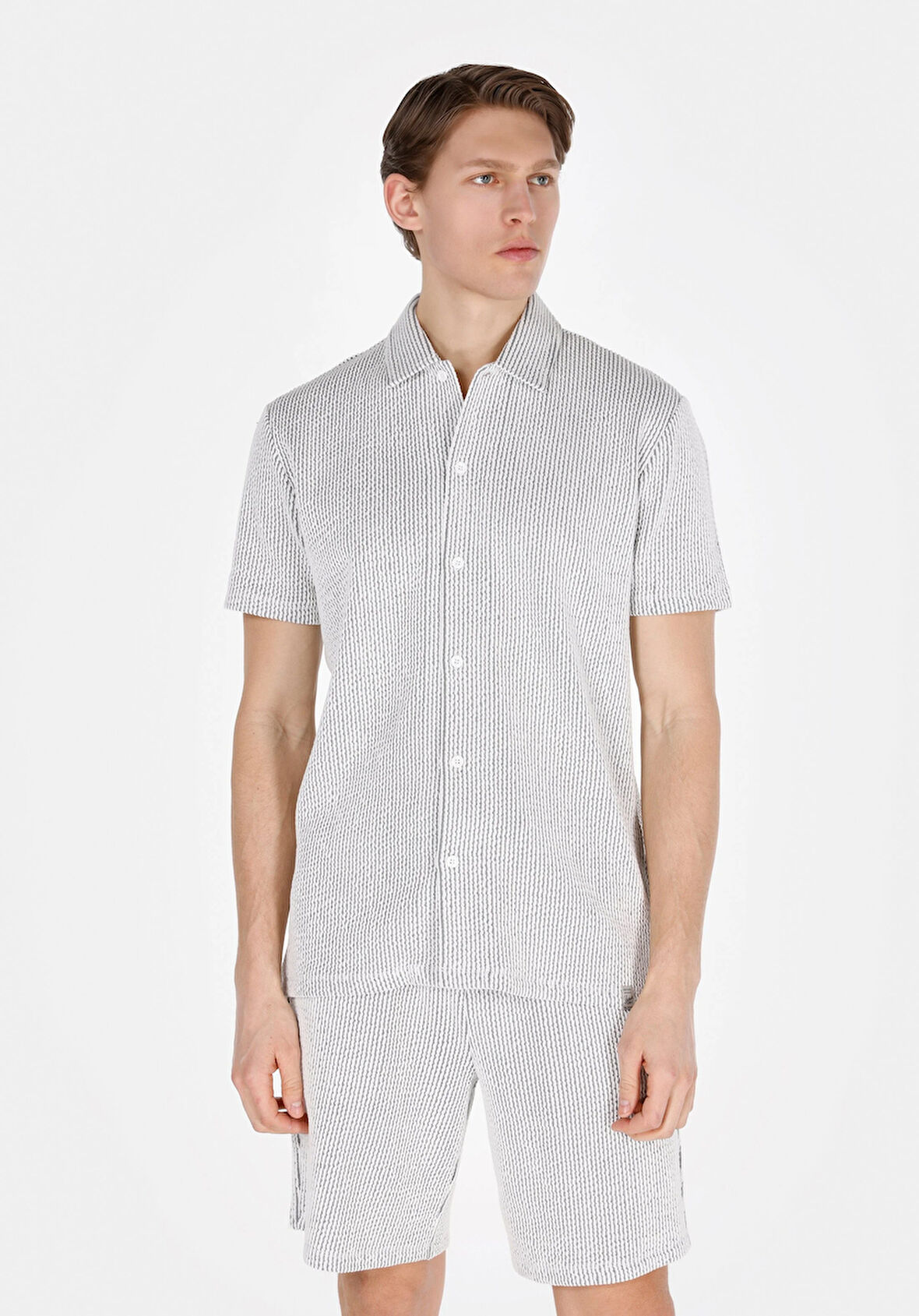 Regular Fit Polo Yaka Jakarlı Erkek Gri Kısa Kol Tişört