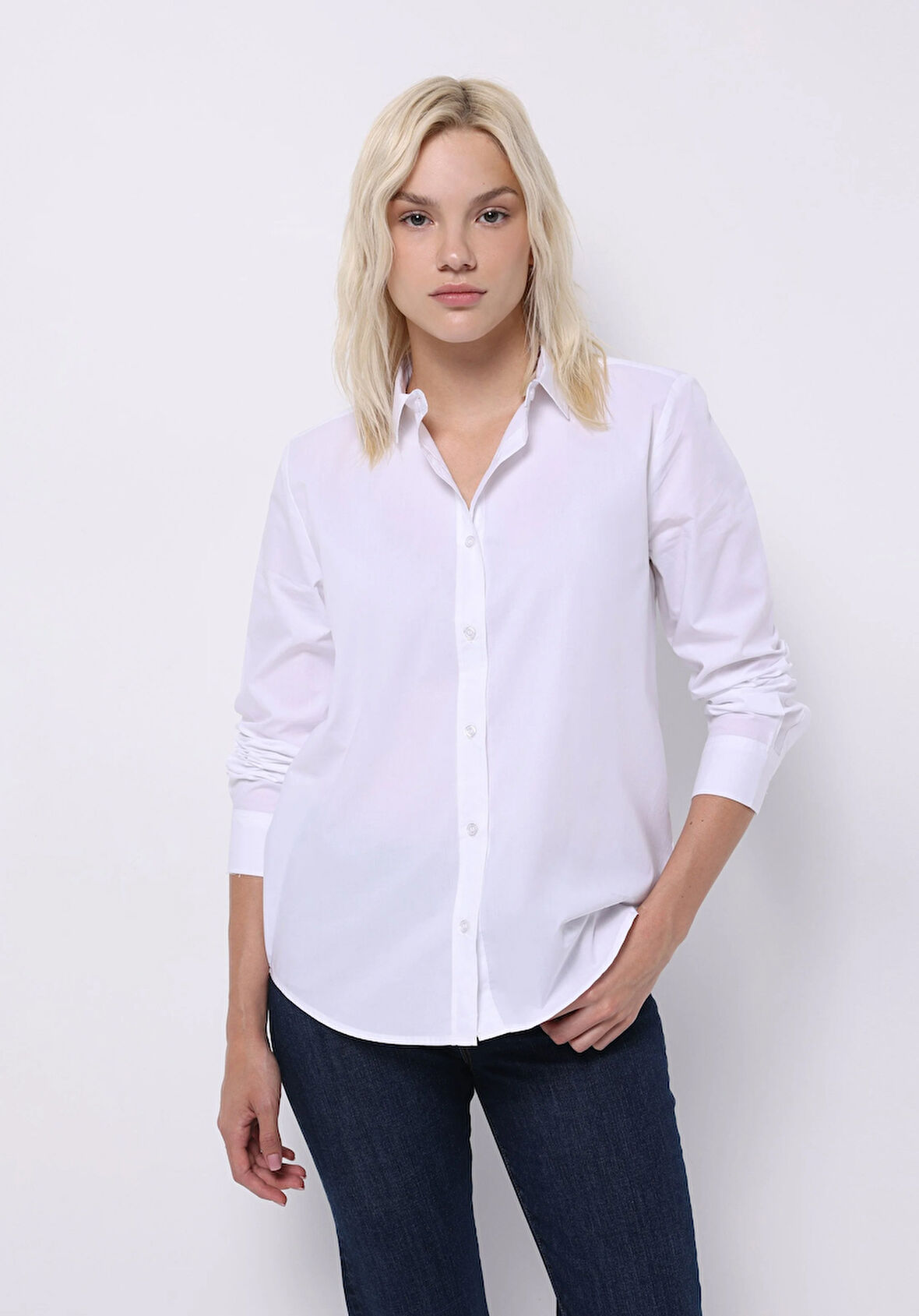 Regular Fit Shirt Neck Düz Kadın Beyaz Uzun Kol Gömlek