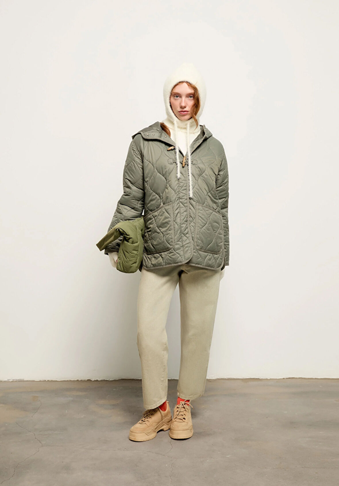 Regular Fit Kapüşonlu Çıtçıtlı Astarlı Suya Dayanıklı Kadın Yeşil Mont