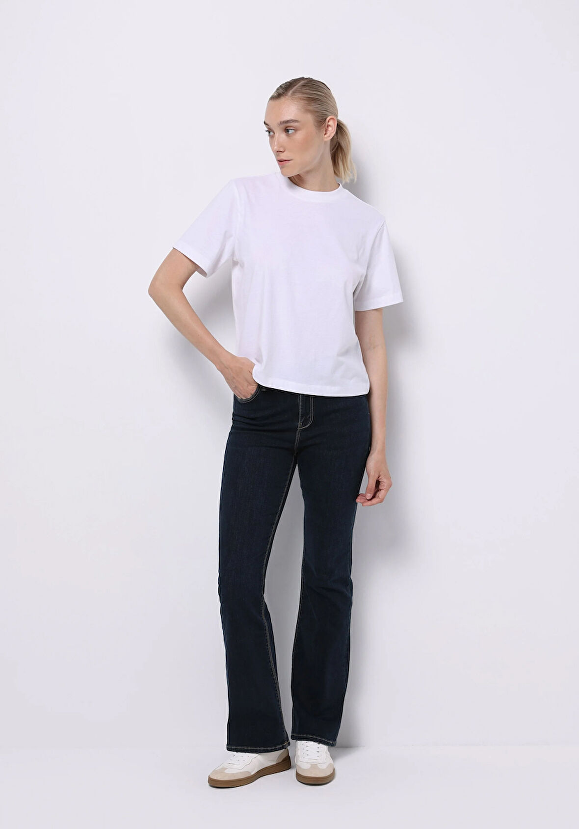 Regular Fit   Kadın İndigo Jean Pantolon