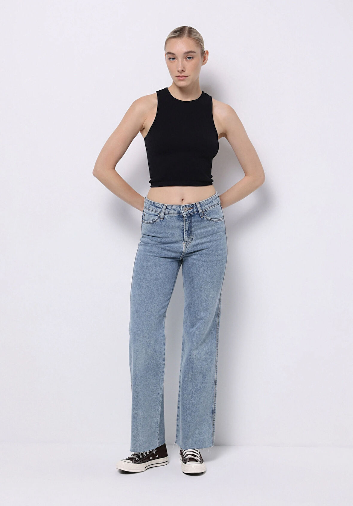 Regular Fit Yüksel Bel Geniş Paça Kadın Koyu İndigo Jean Pantolon