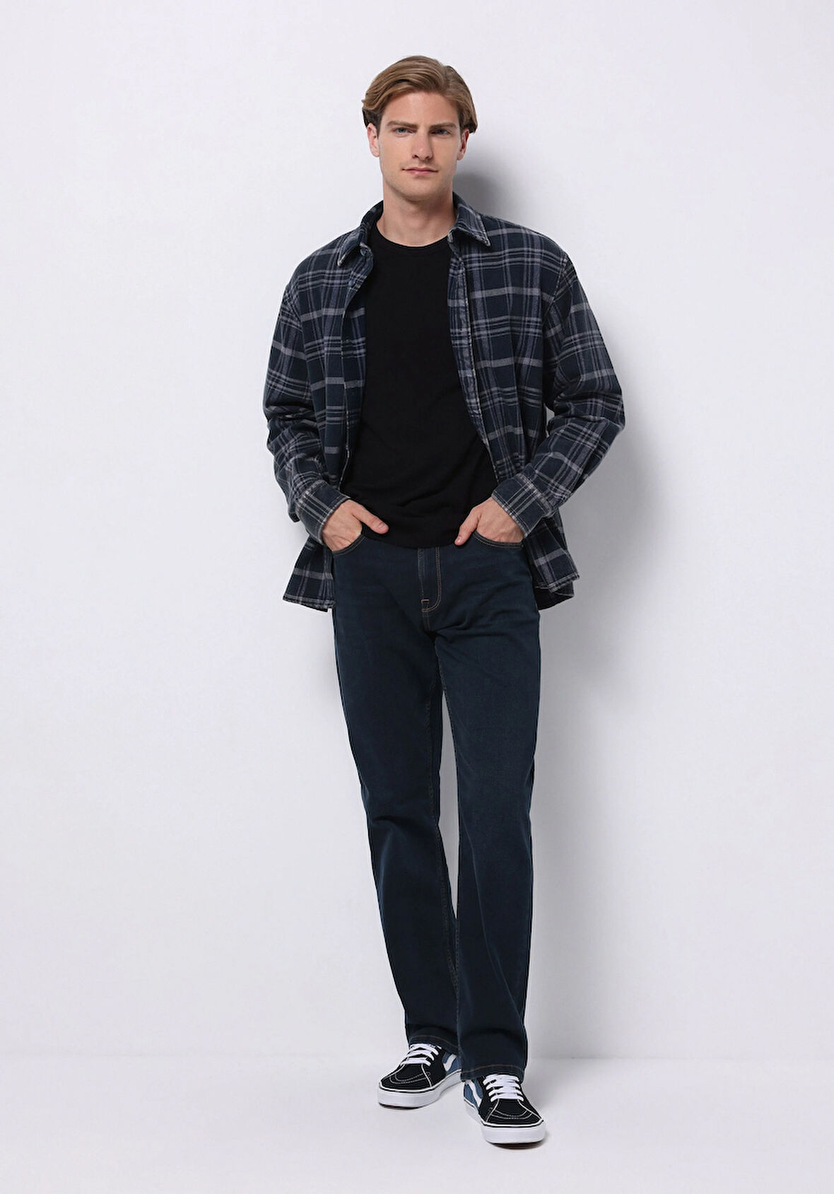 Regular Fit Orta Bel Düz Paça Erkek Koyu İndigo Jean Pantolon