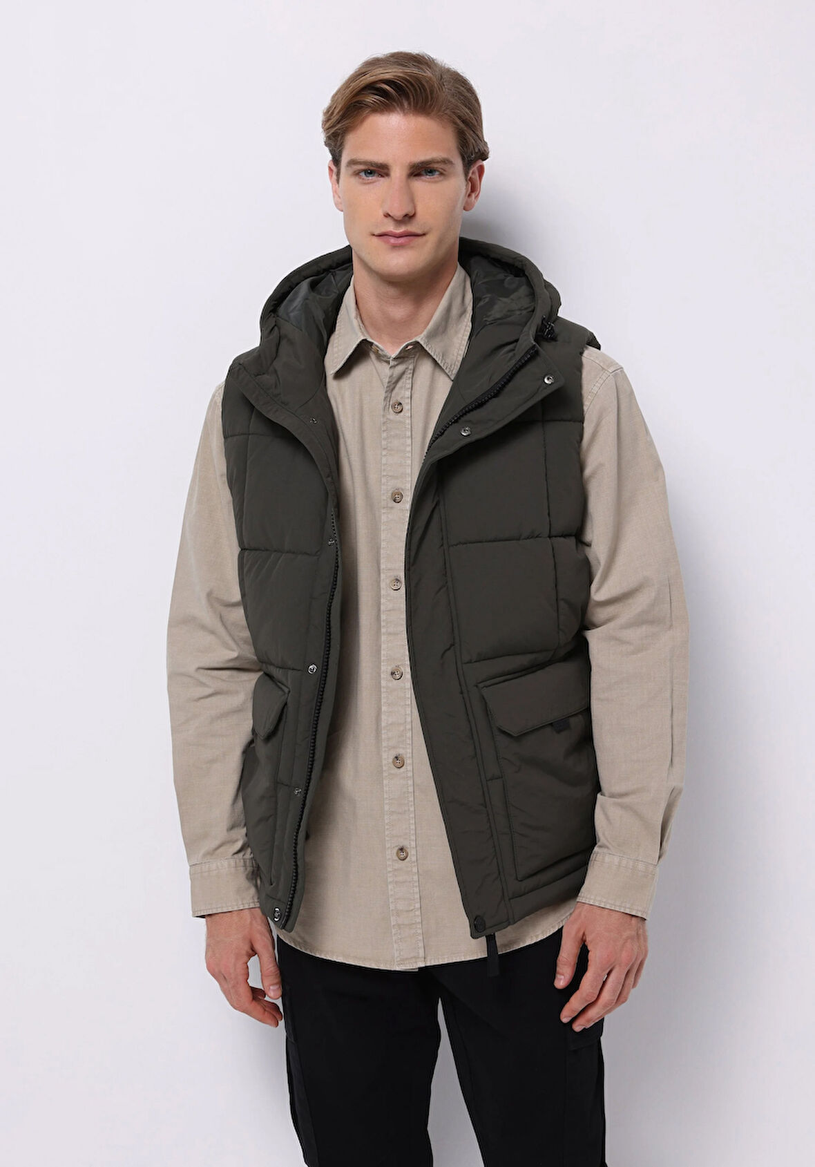 Regular Fit     Erkek Yeşil Yelek