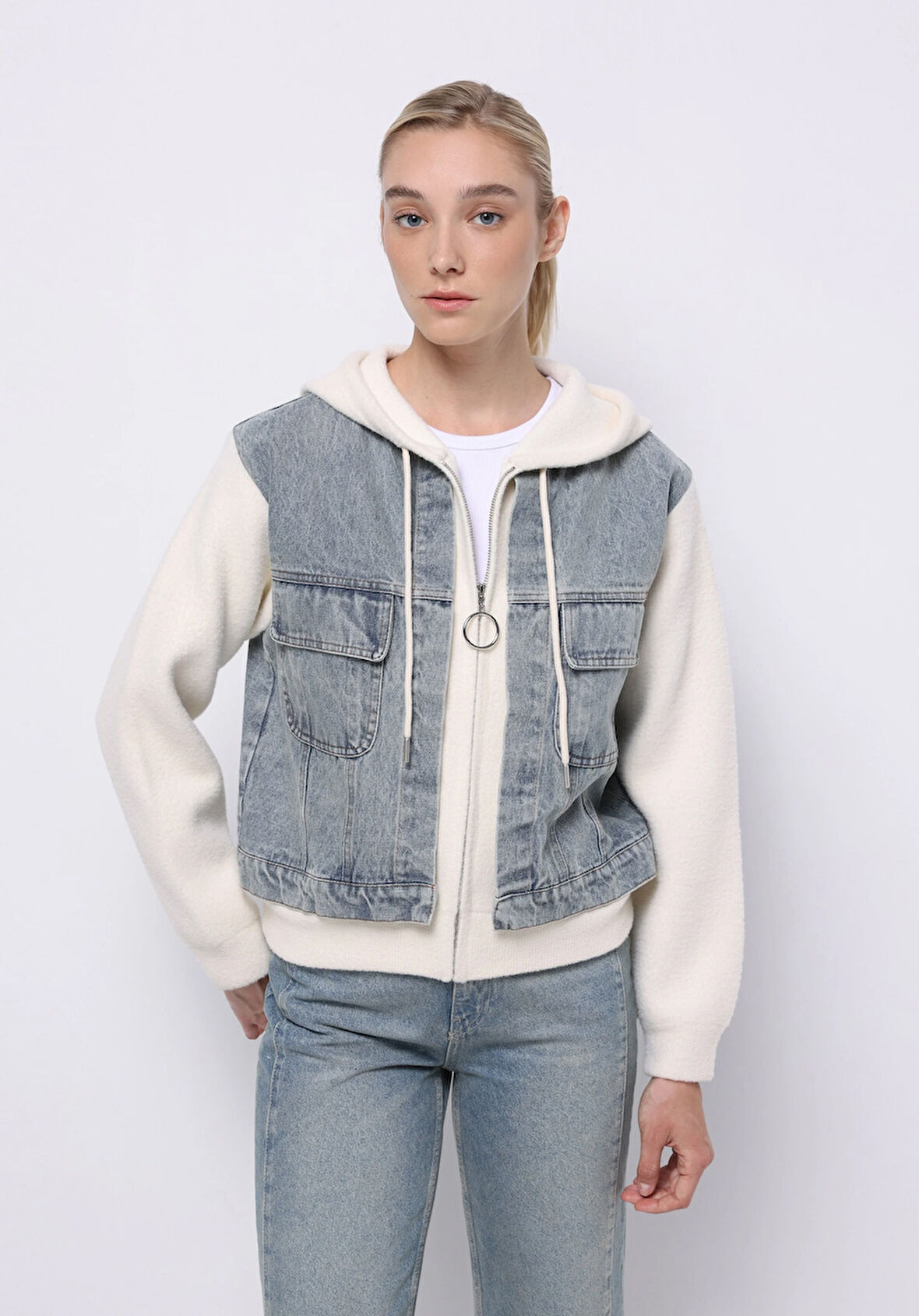 Regular Fit     Kadın Beyaz Hırka