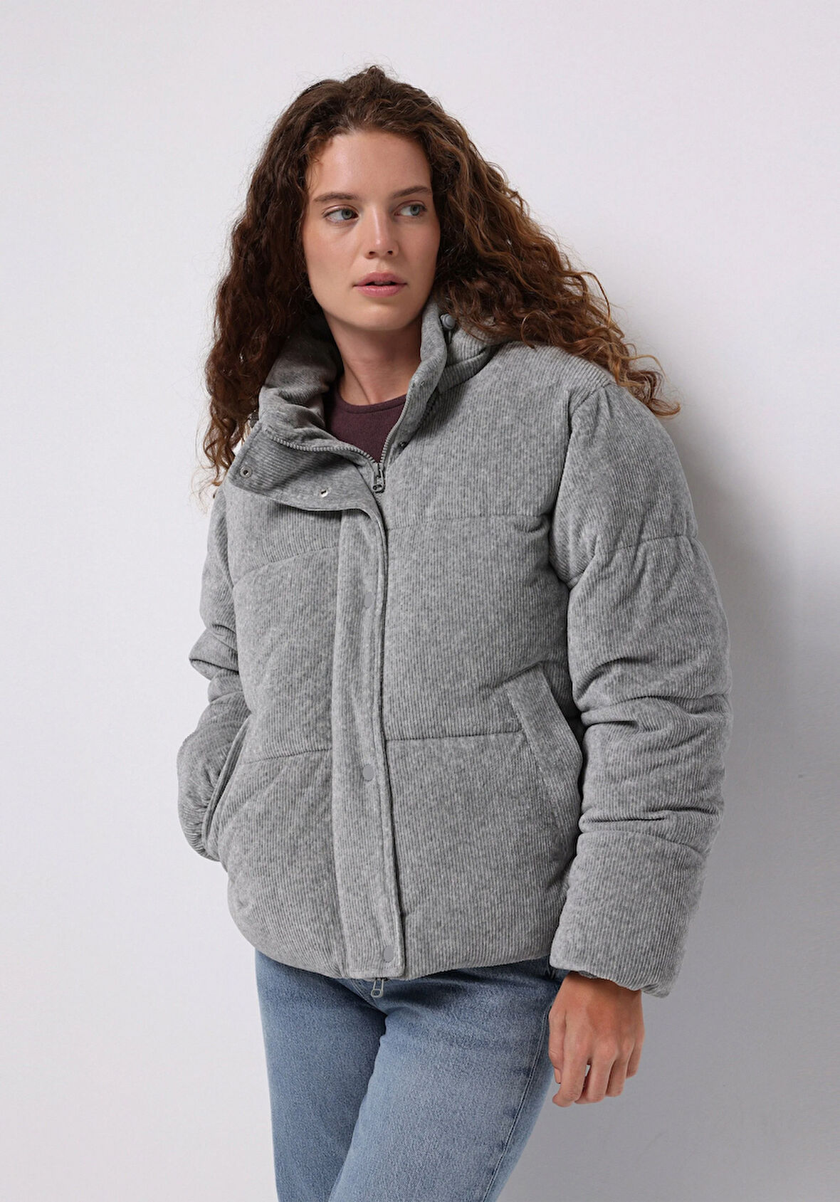 Regular Fit Kapüşonlu Fermuarlı Astarlı  Kadın Gri Mont