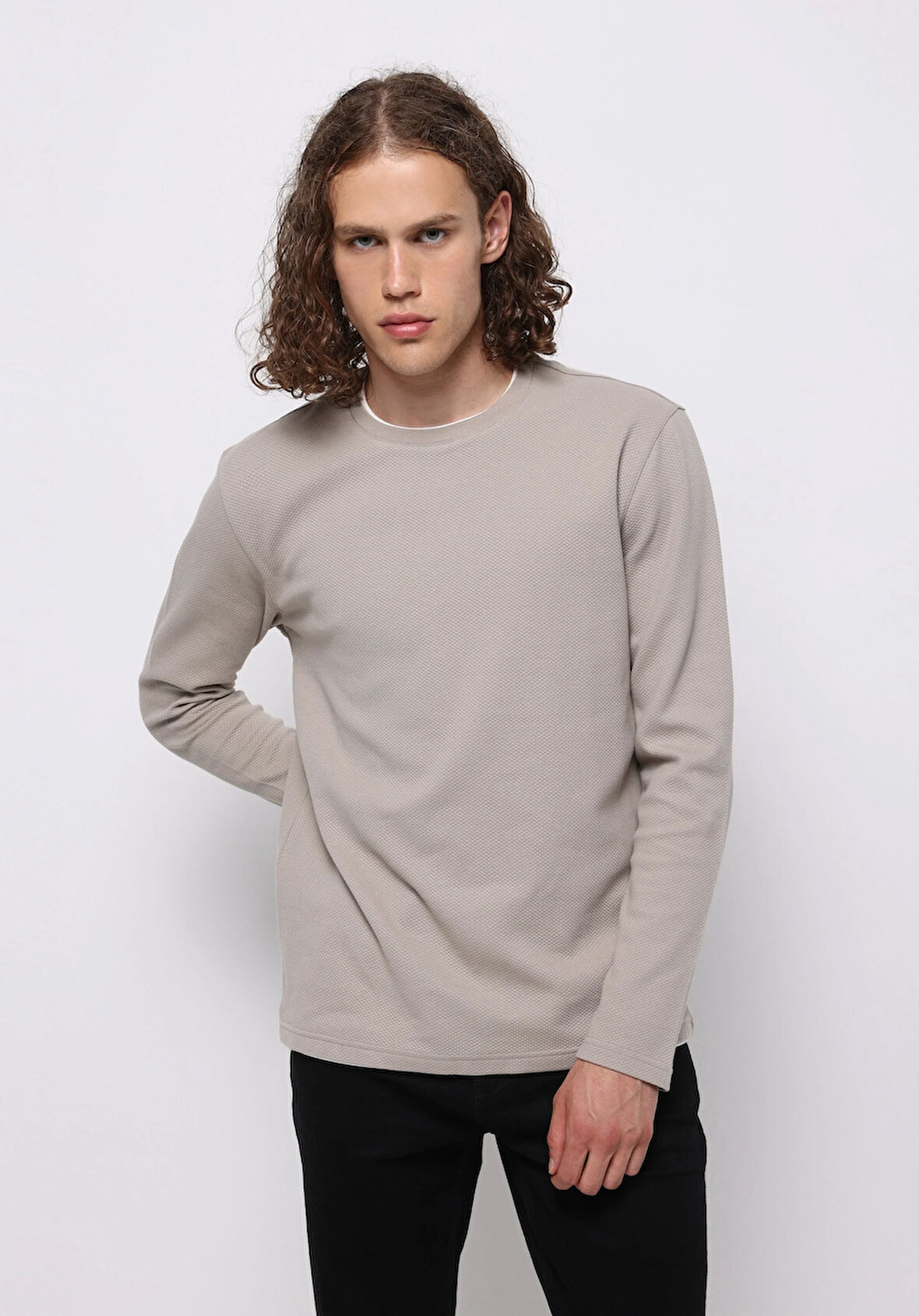 Regular Fit Yuvarlak Yaka Jakarlı Erkek Kahverengi Uzun Kol Tişört