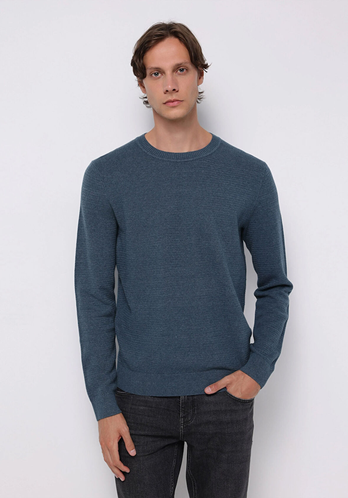 Regular Fit Yuvarlak Yaka Jakarlı Erkek Mavi Kazak