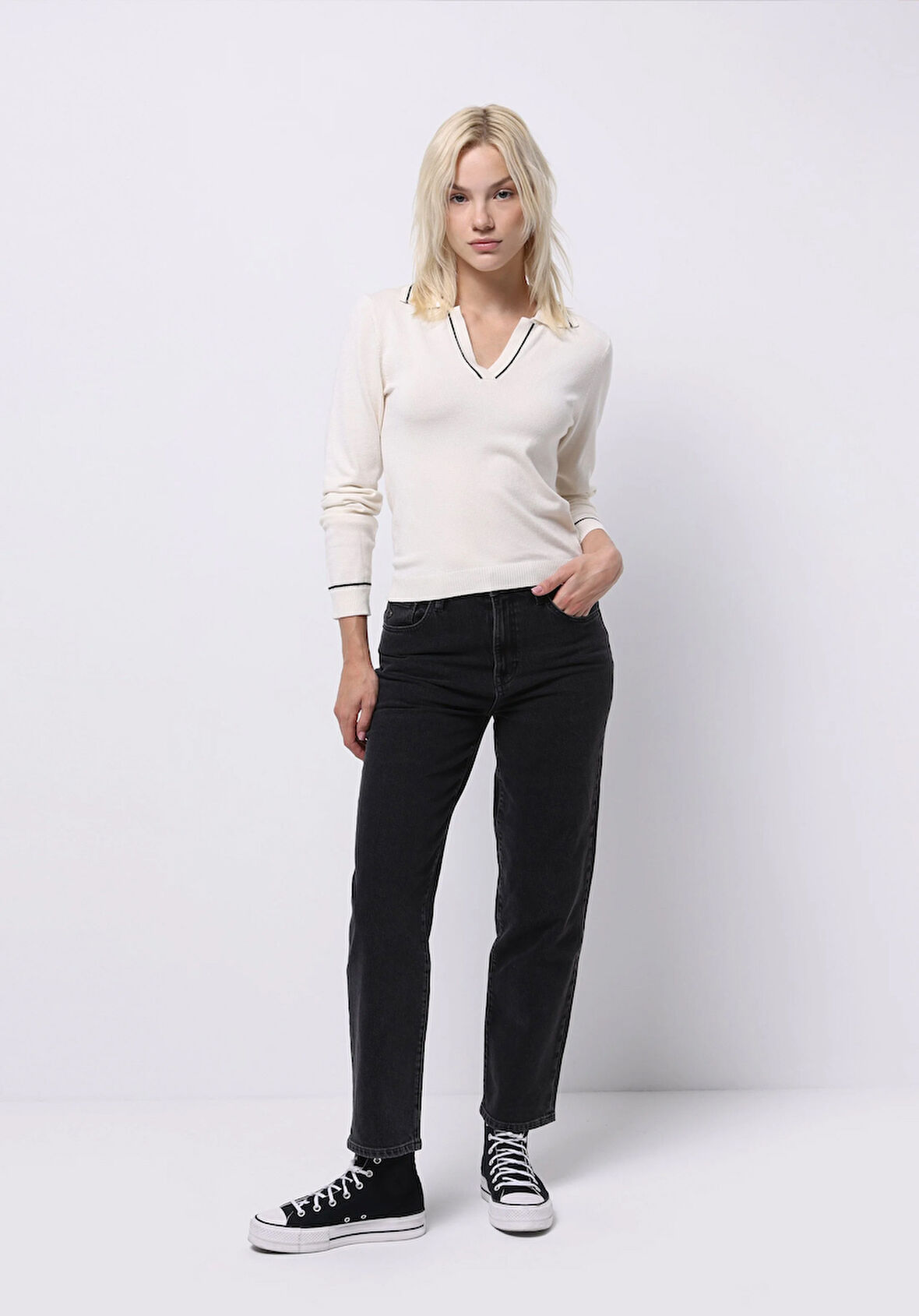 Straight Fit Yüksel Bel Düz Paça Kadın Siyah Jean Pantolon