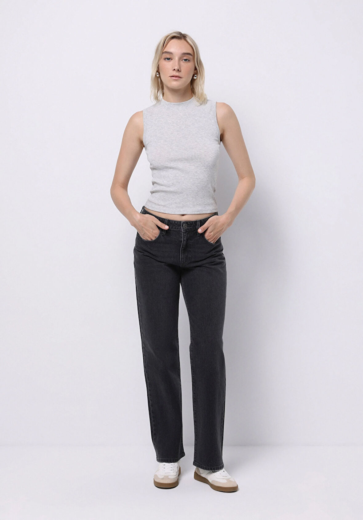 Straight Fit Orta Bel Tam Boy Paça Kadın Siyah Jean Pantolon