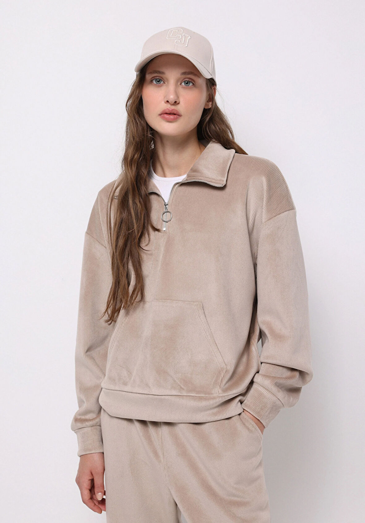 Regular Fit Polo Yaka Nakışlı Kadın  Sweatshirt