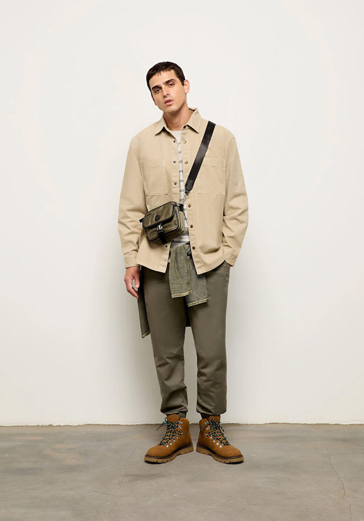 Comfort Fit Shirt Neck Düz Erkek Bej Shacket