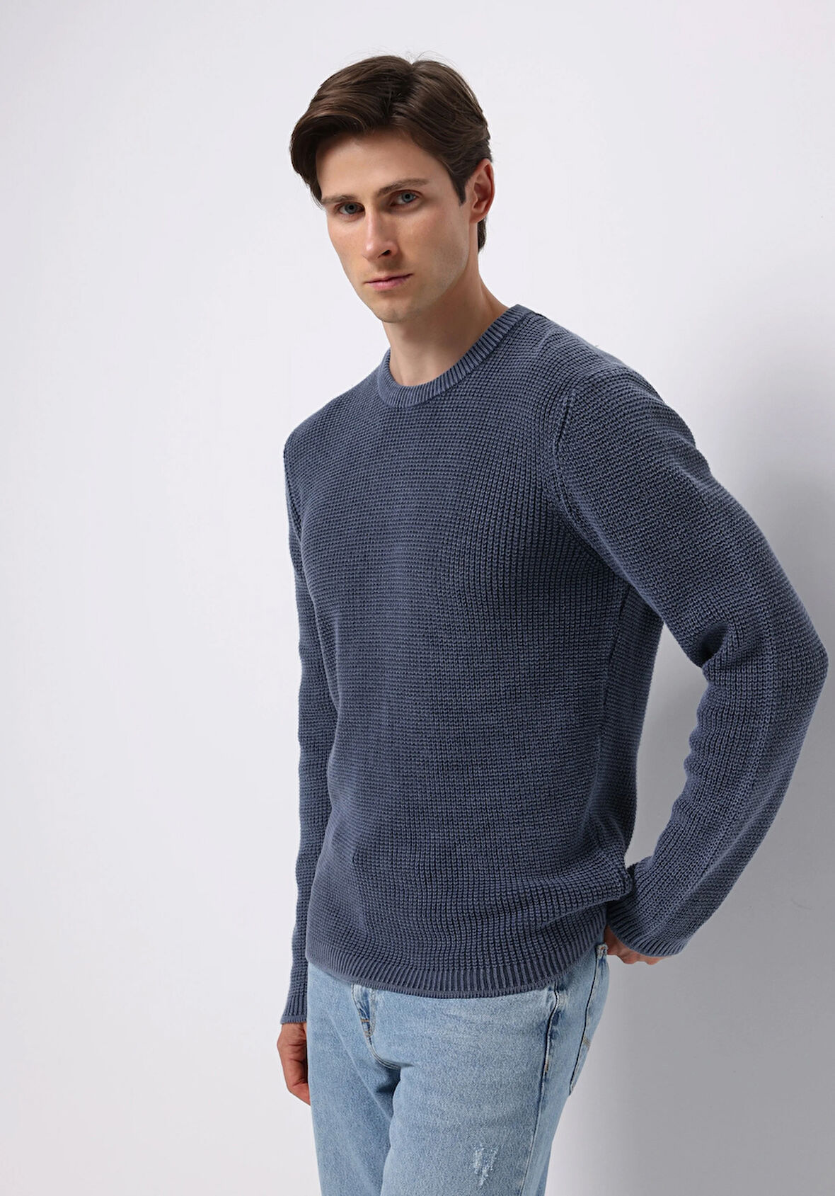 Regular Fit Yuvarlak Yaka Jakarlı Erkek Mavi Kazak