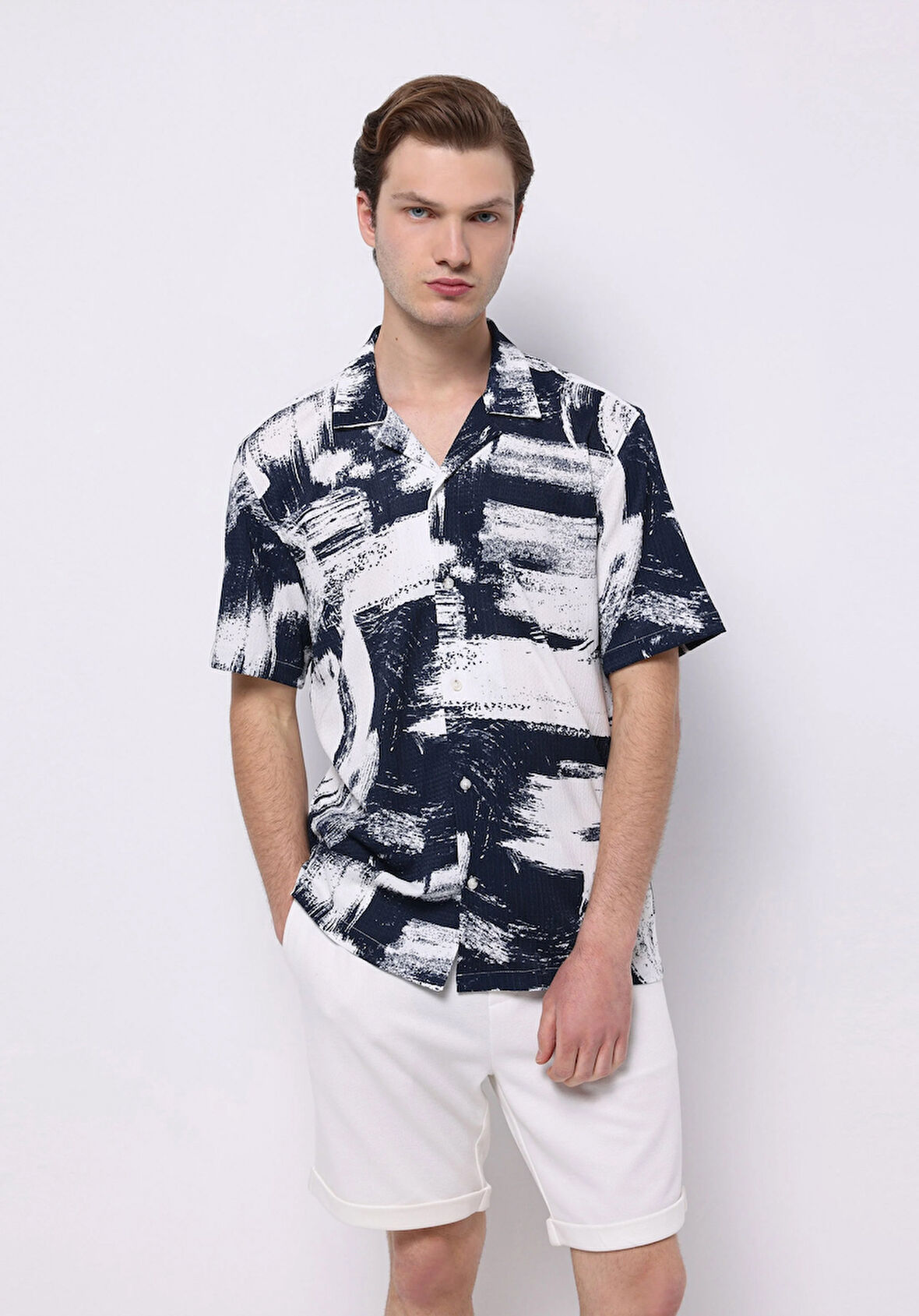 Regular Fit Shirt Neck Baskılı Erkek Lacivert Kısa Kol Gömlek