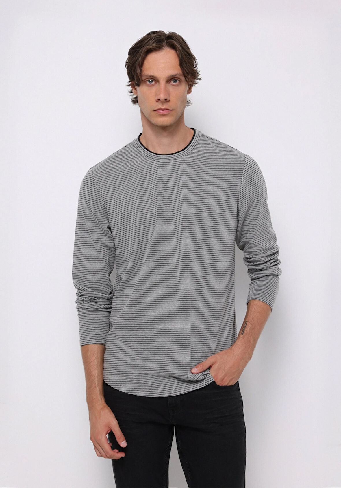 Regular Fit Yuvarlak Yaka Düz Erkek Gri Uzun Kol Tişört