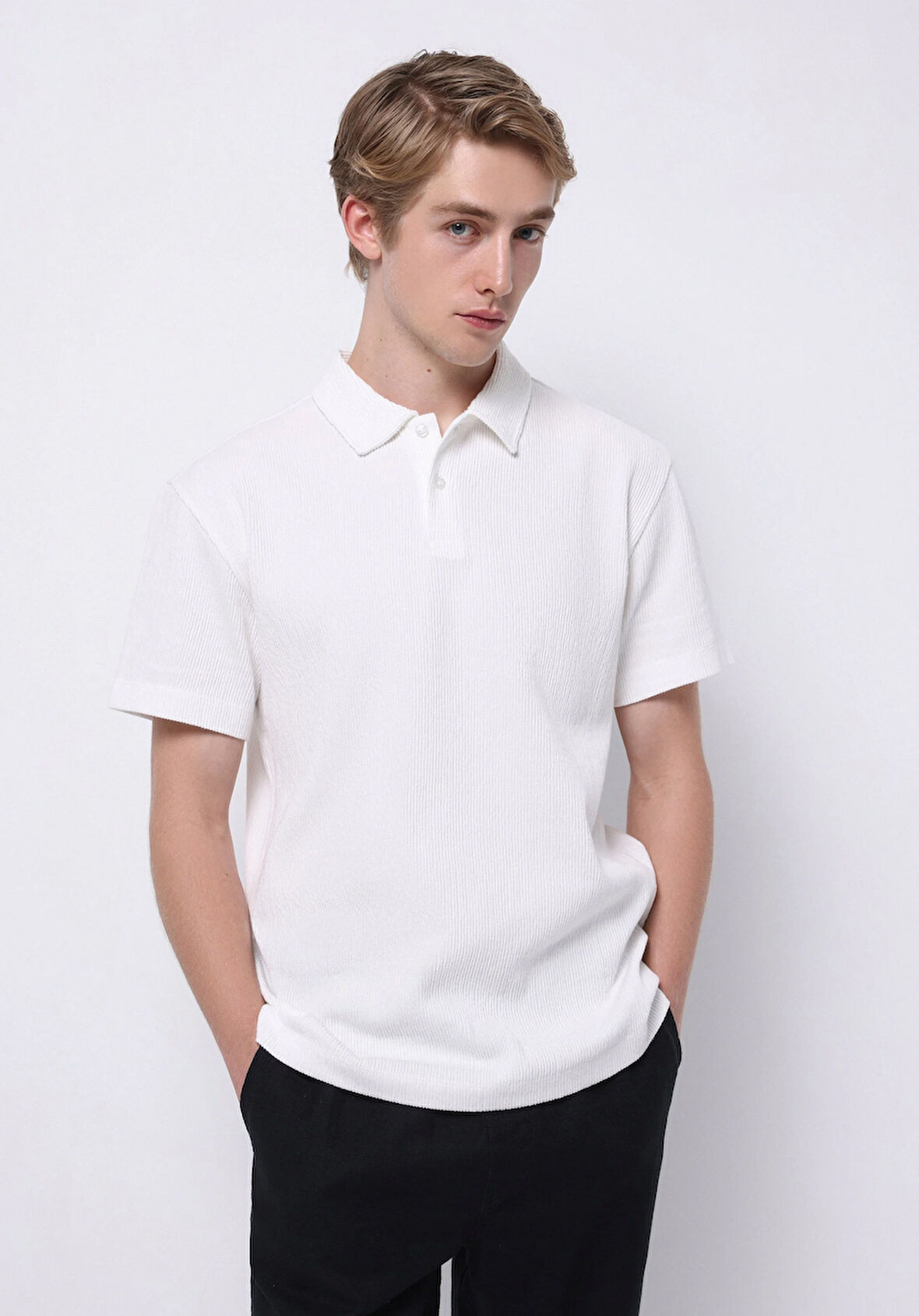 Comfort Fit Polo Yaka Düz Erkek Beyaz Kısa Kol Tişört