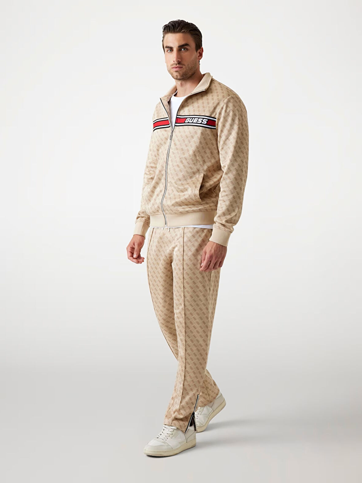 GUESS Her yerinde logo bulunan jogger pantolon Z2BB05FL04Q-26k