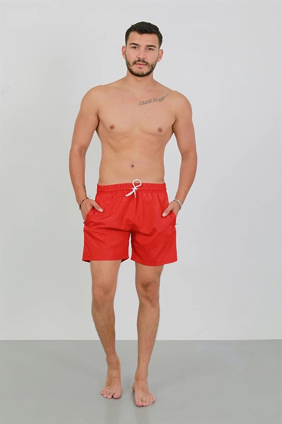 Giyim Erkek Fermuarlı Cepli Deniz Şortu Kırmızı