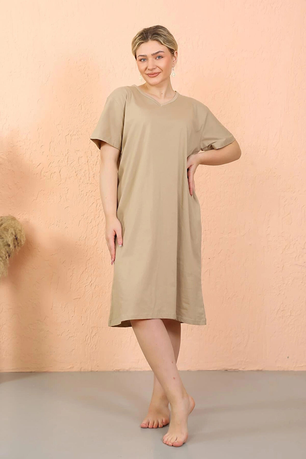 Giyim Kadın Kısa Kol Diz Altı Over Size Vizon Ev Elbisesi - Geceliği