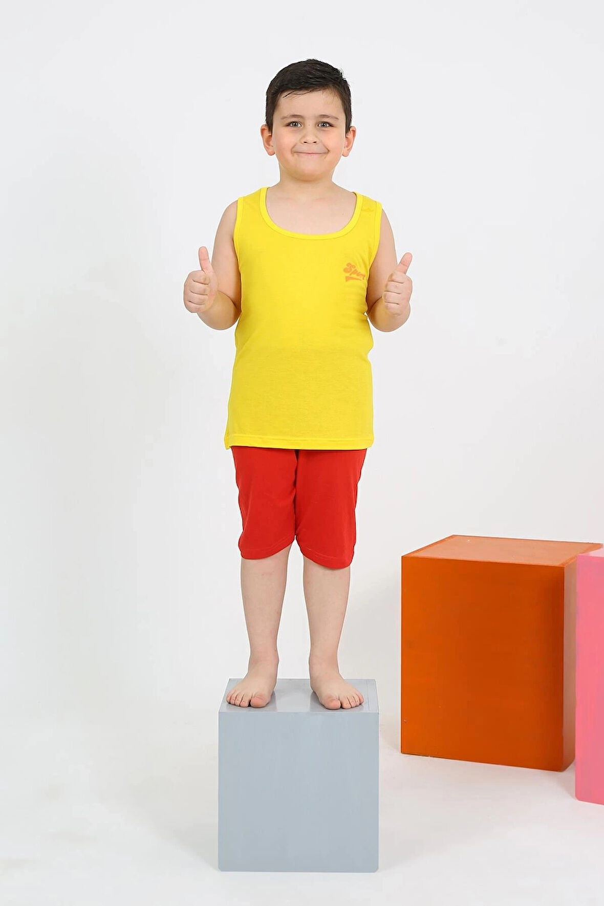 Giyim Erkek Çocuk Sıfır Kol Şortlu Sarı Penye Pijama Takımı