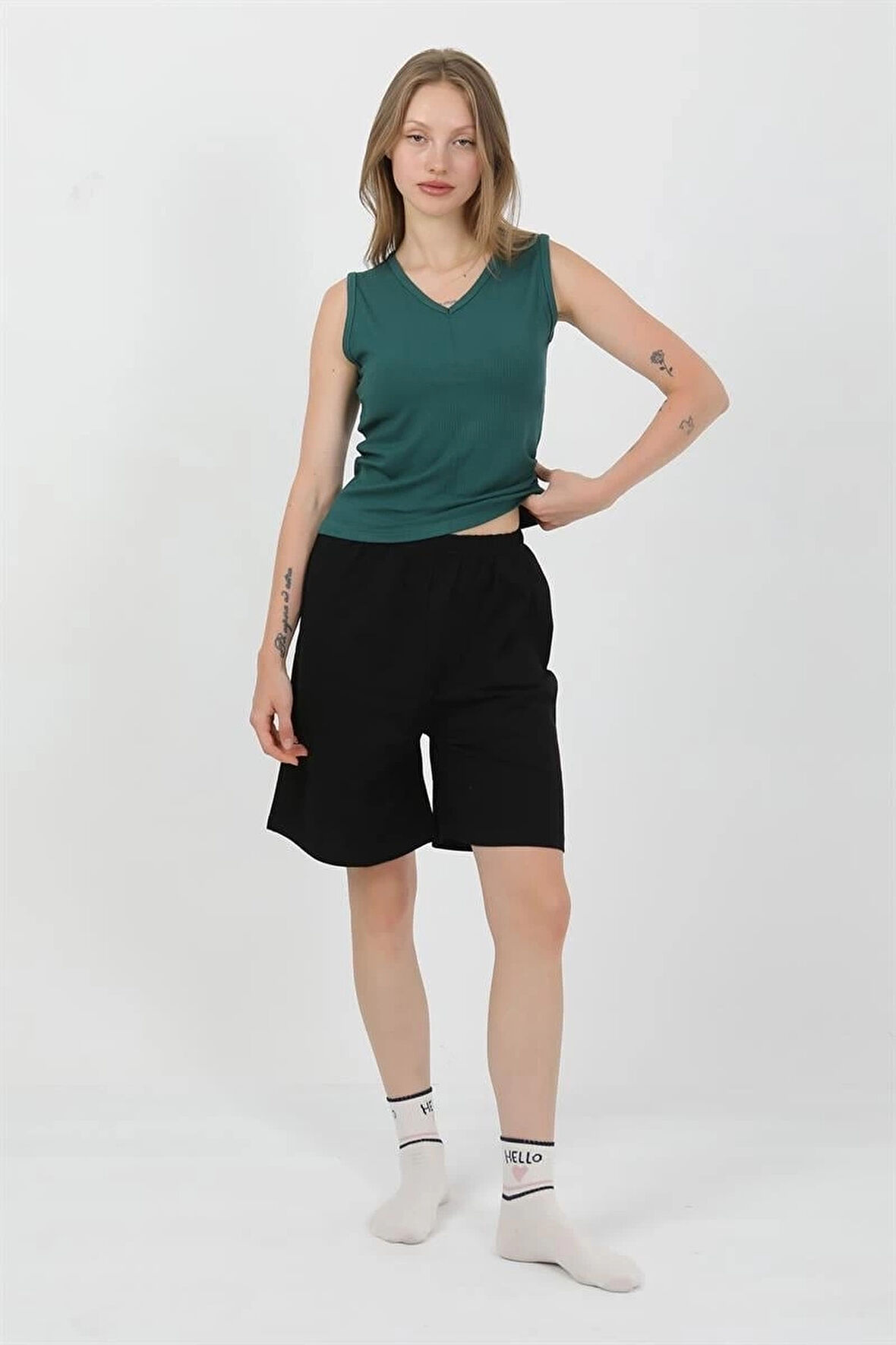 Giyim Kadın Kalın Askılı Pamuk Penye Şortlu Takım Yeşil