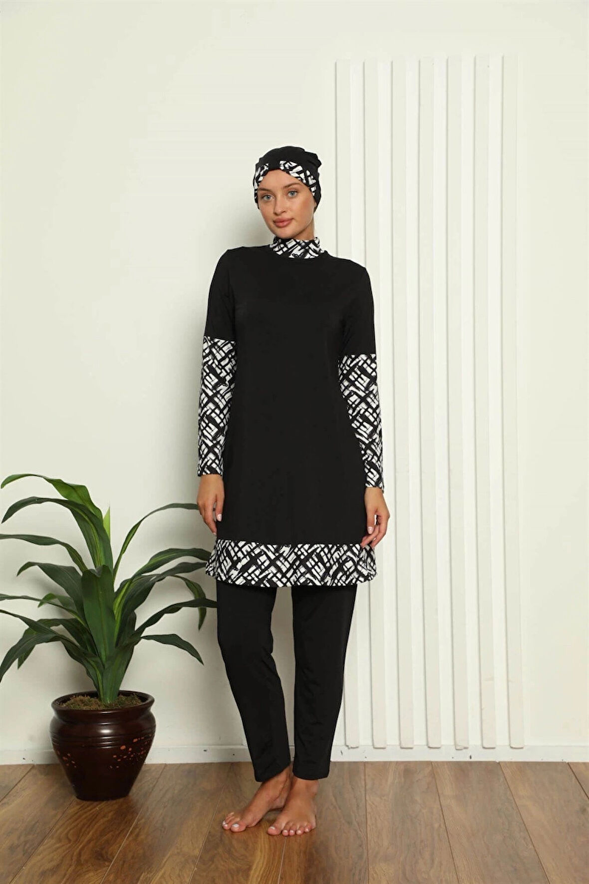 Giyim Tam Tesettür Dijital Desenli Mayo Siyah