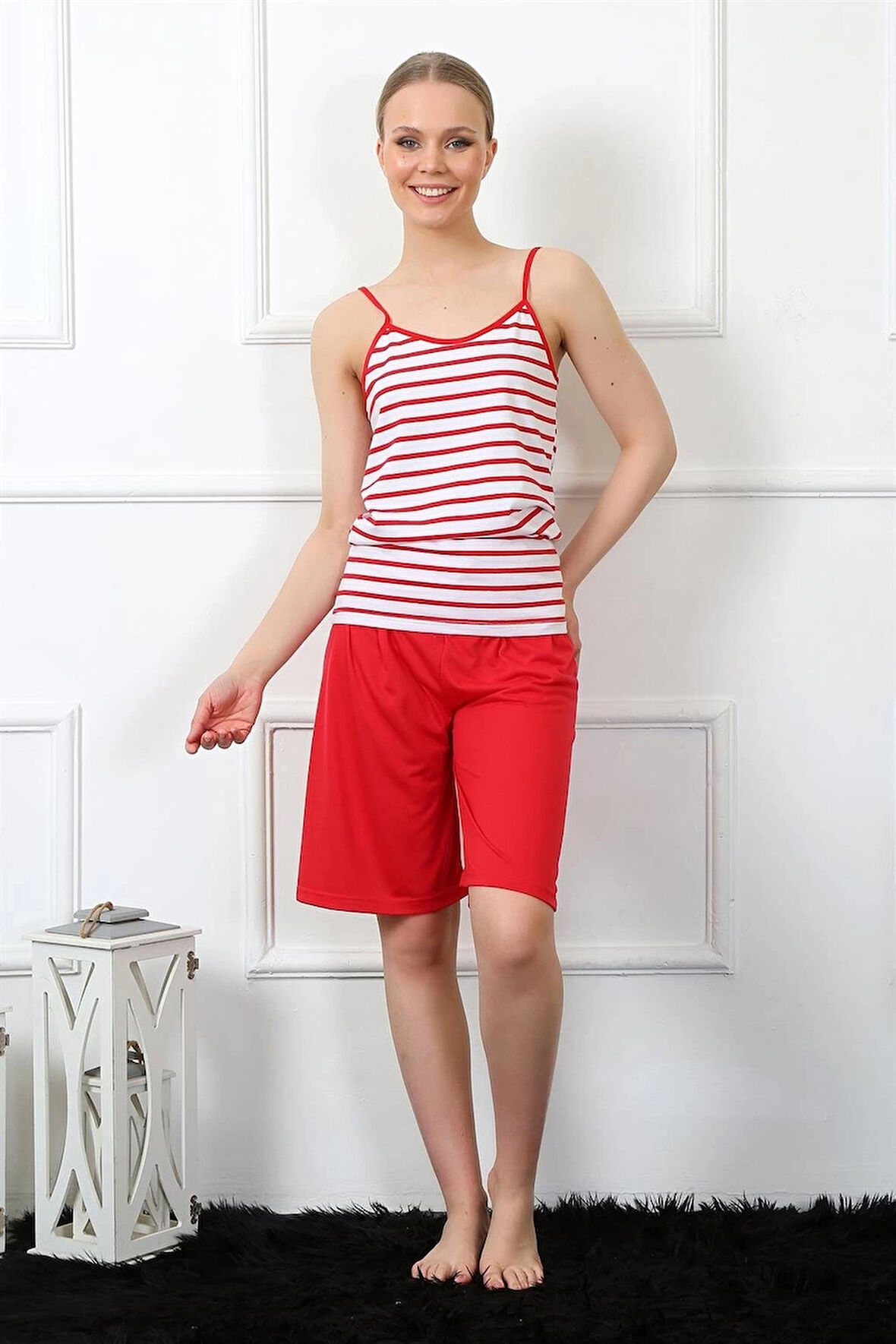 Giyim Kadın İp Askılı Kapri Takım Kırmızı