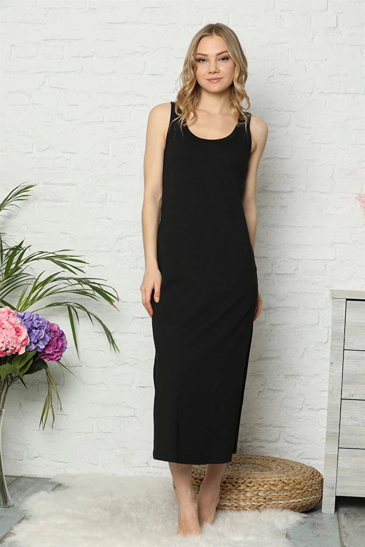 Giyim Kalın Askılı Siyah Penye Uzun Gecelik