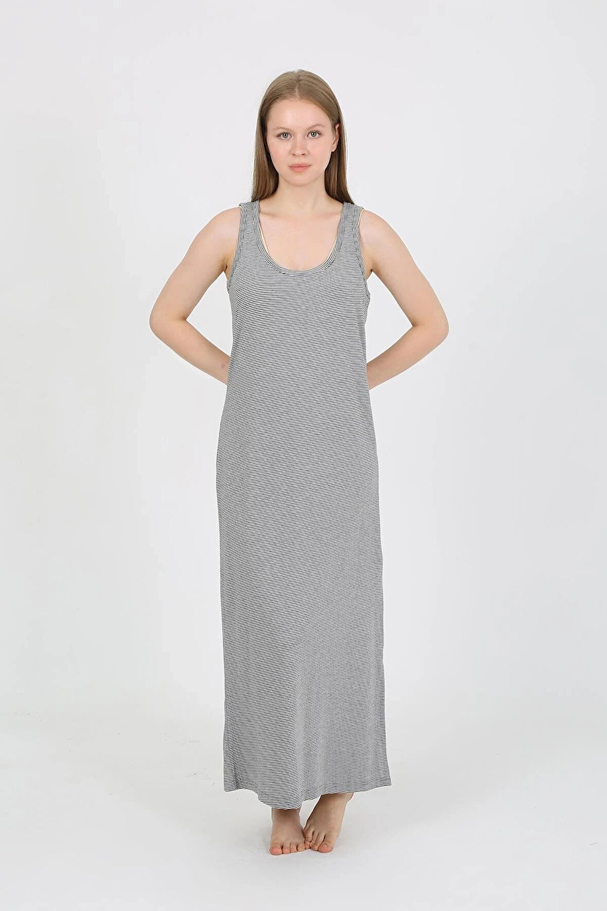 Giyim Kadın Kalın Askılı Yırtmaçlı Uzun Gri Gecelik