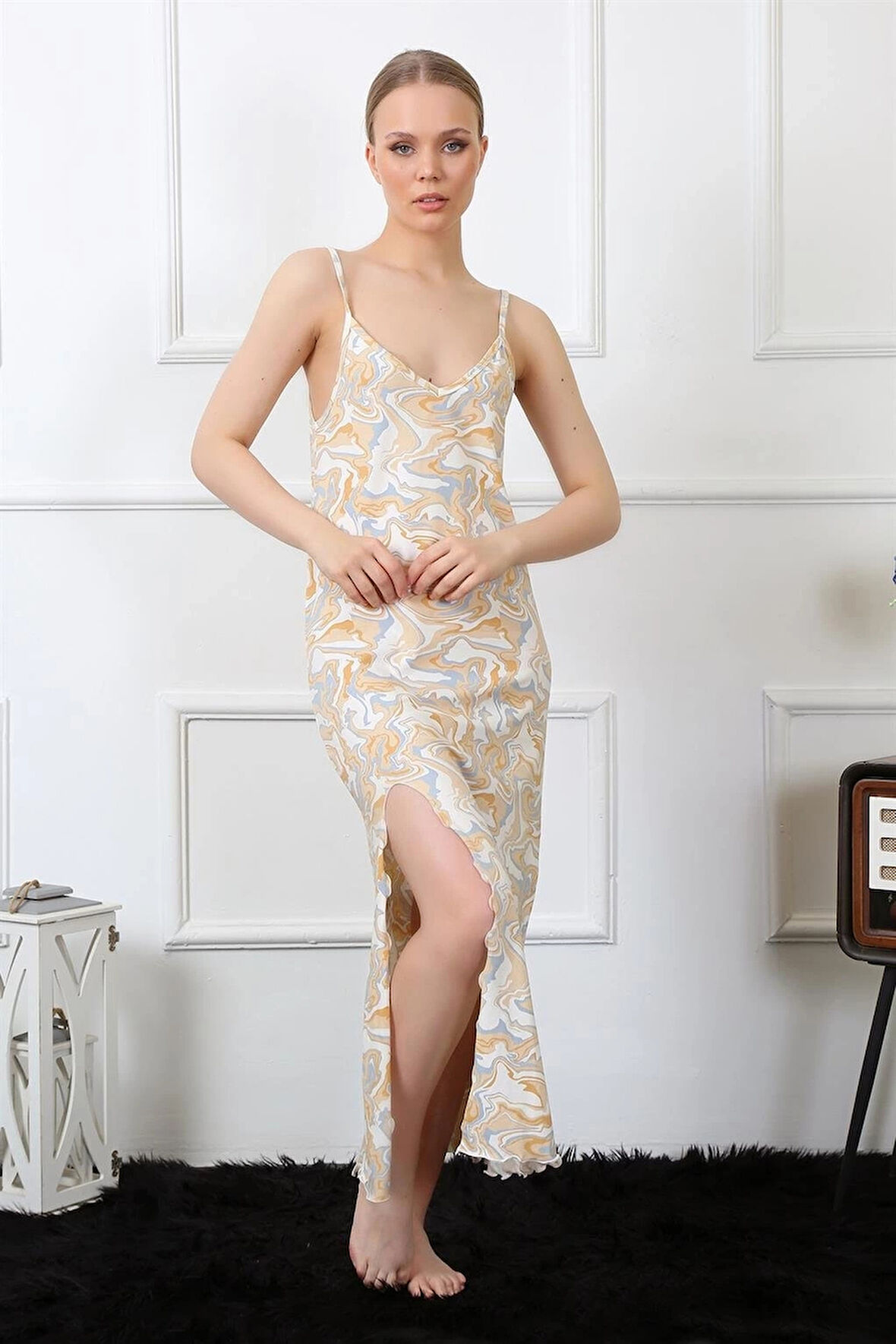 Giyim Kadın İp Askılı Uzun Gecelik Krem