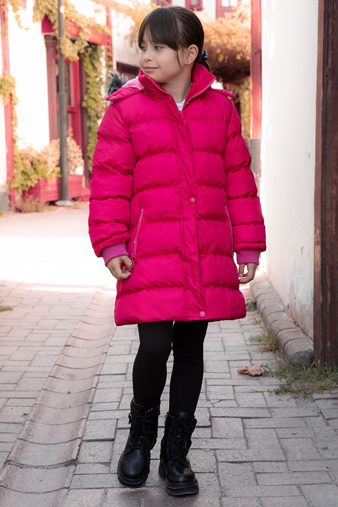 Fuşya İçi Kürklü Çıtçıtlı Kapüşonlu Kız Çocuk Şişme Mont 21323